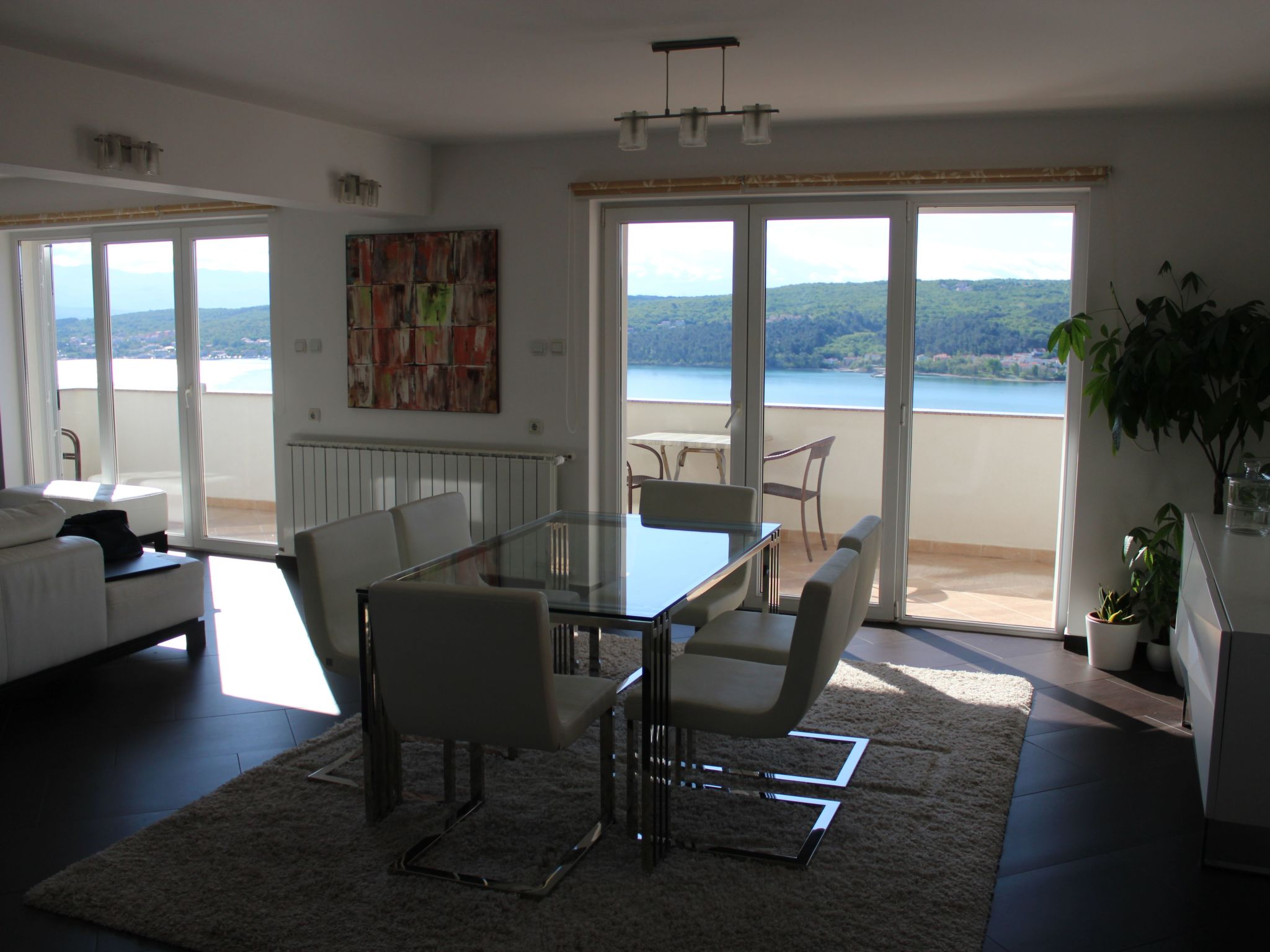 Wohnung mit großer Terrasse und Meerblick - Image 3