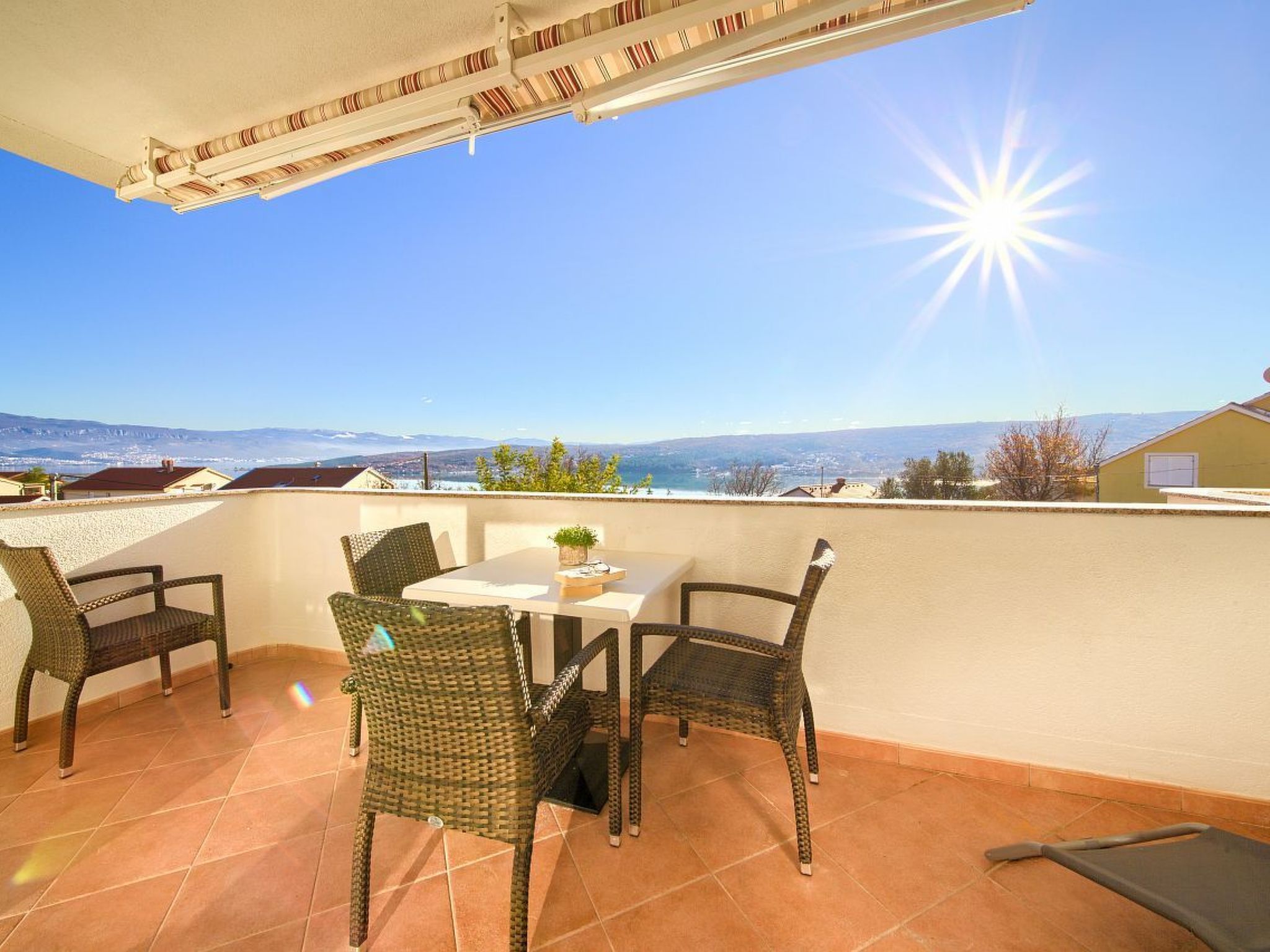 Gemütliche Wohnung 3 mit Meerblick-Dedans