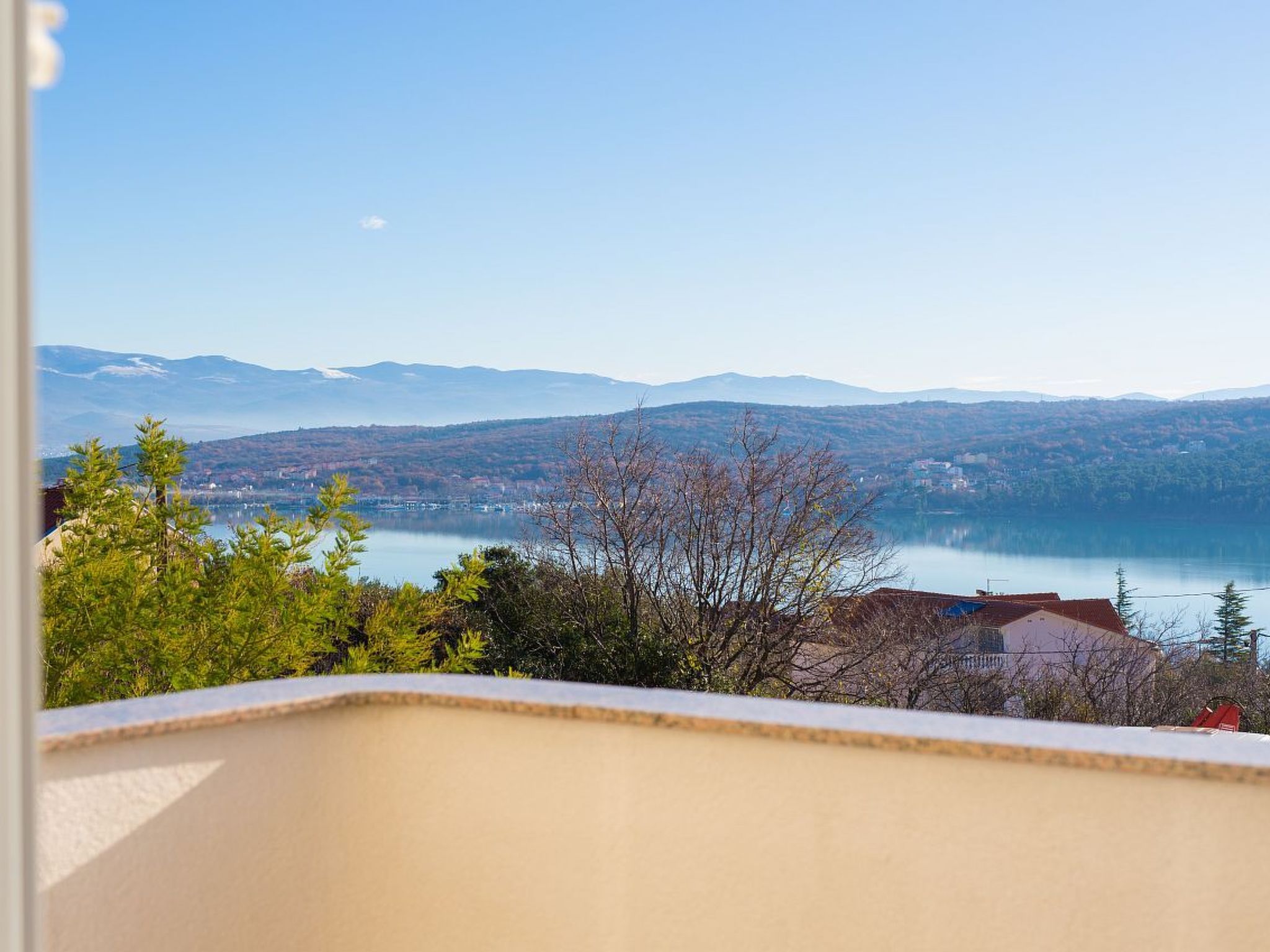 Gemütliche Wohnung 3 mit Meerblick-Dedans