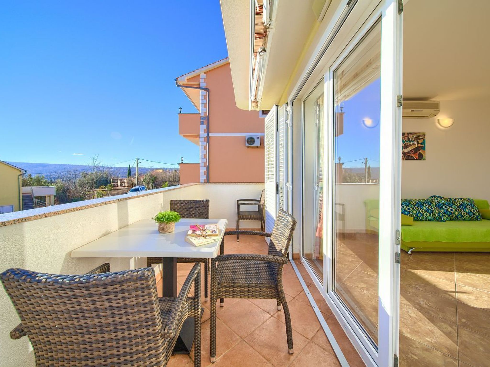 Gemütliche Wohnung 3 mit Meerblick-Dedans