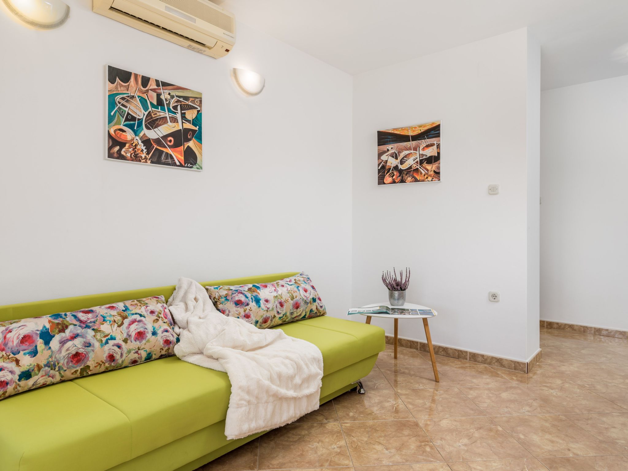 Gemütliche Wohnung 3 mit Meerblick-Dedans