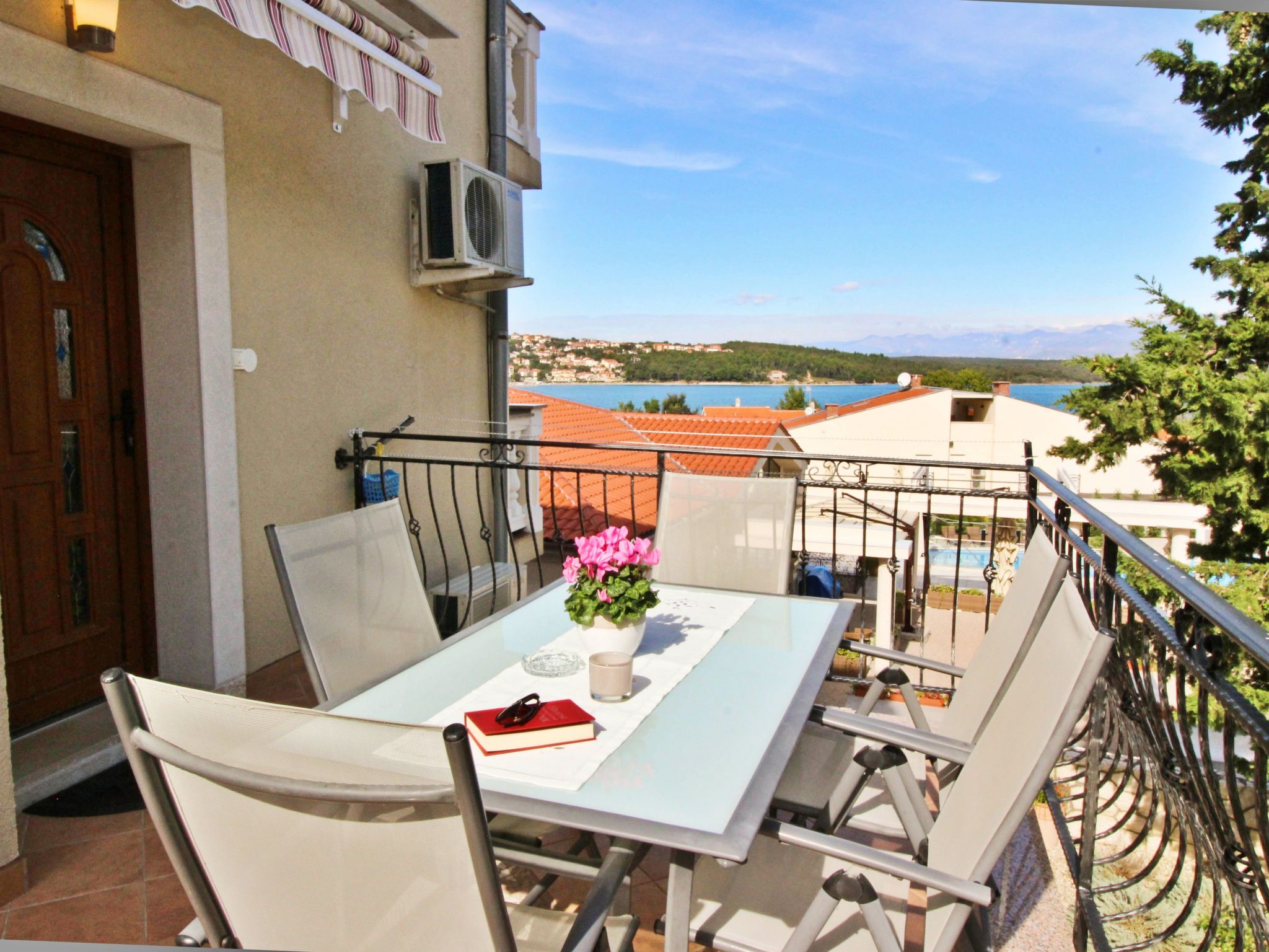 Apartment Ivanka-Dedans