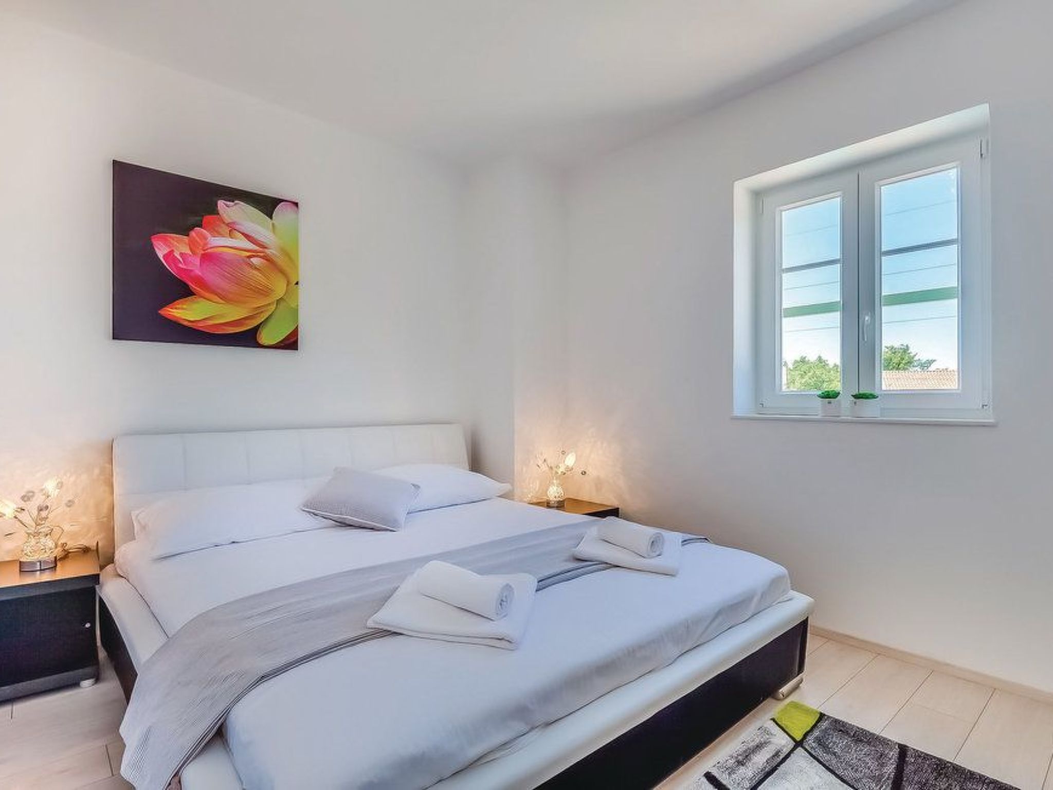 Geräumige, topmoderne Ferienvilla mit eigenem Pool-Binnen