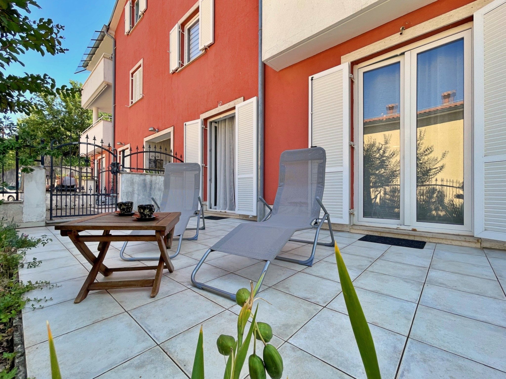 Apartment Sally - Image-tags.info