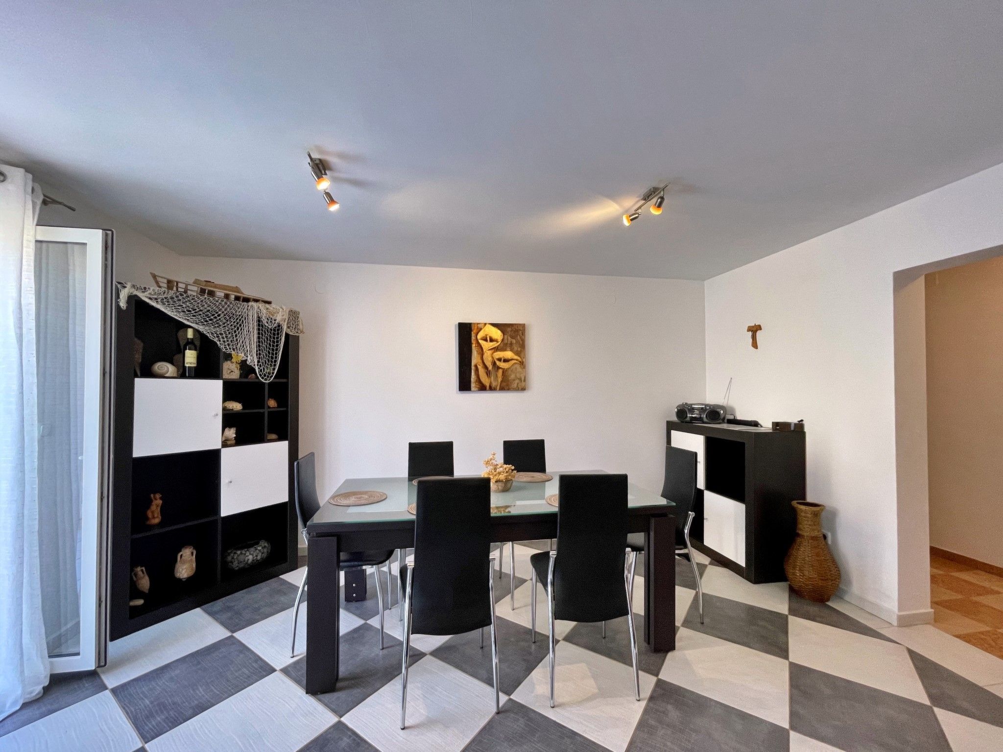 Apartment Sally - Image-tags.info