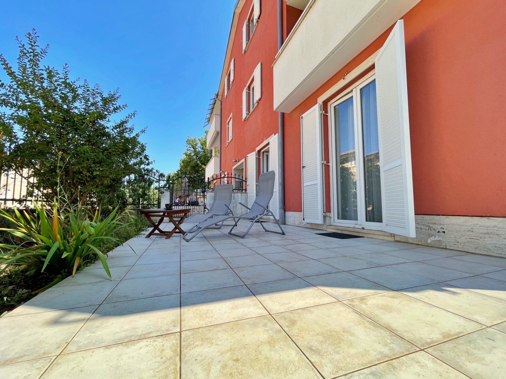 Apartment Sally - Image-tags.info