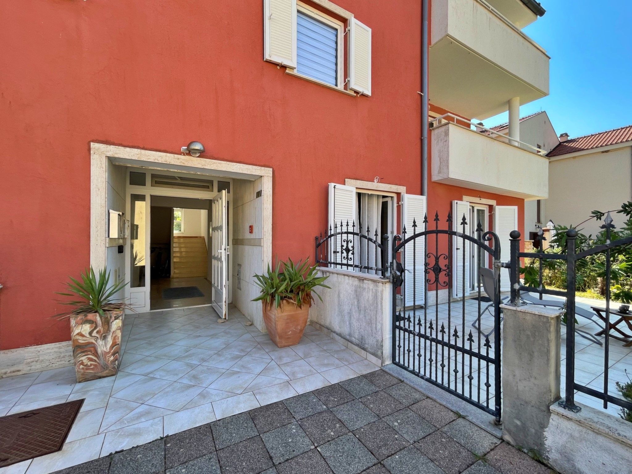 Apartment Sally - Image-tags.info