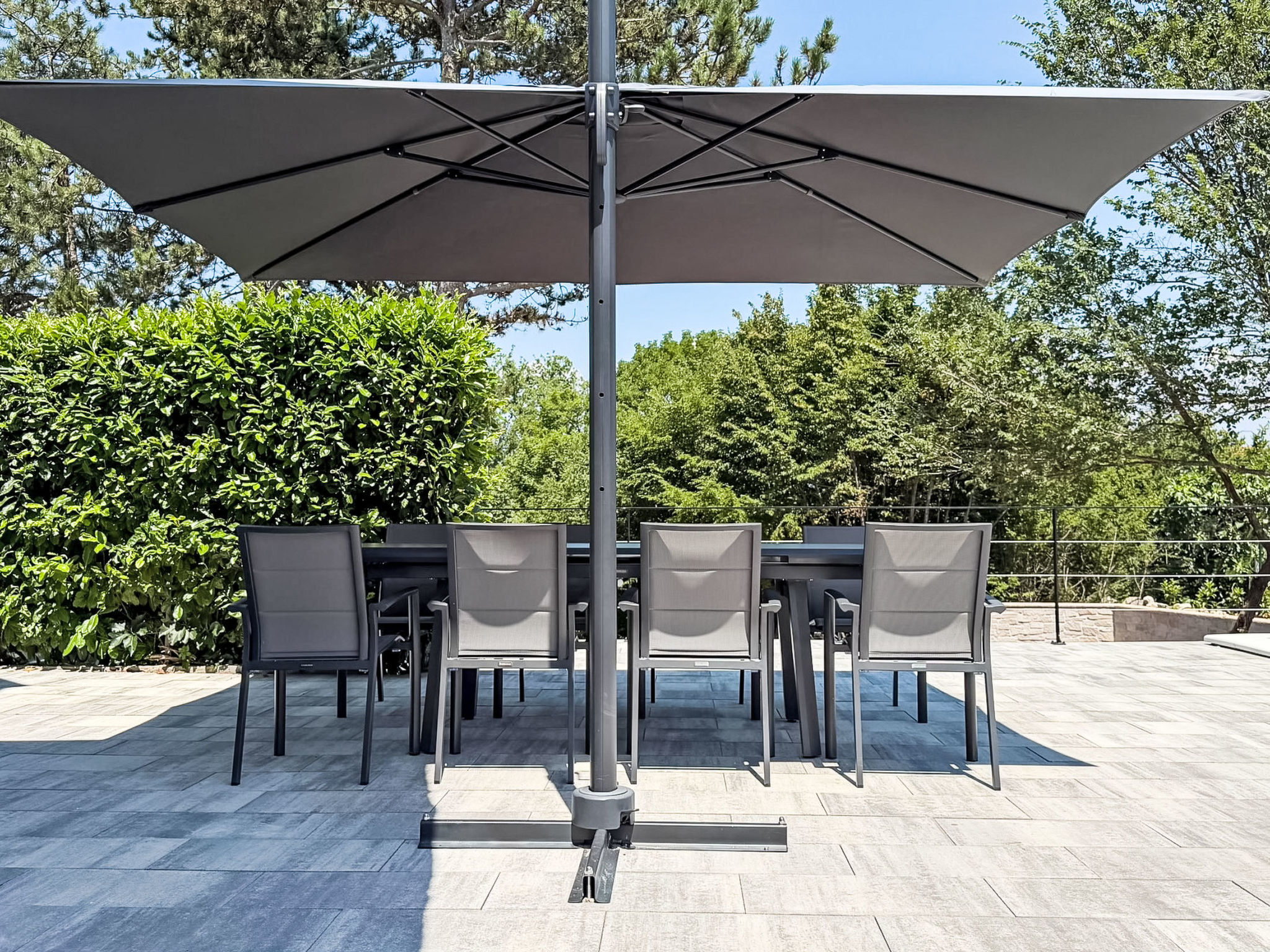 Super moderne Villa mit Schwimmbad, luxuriös eingerichtet, Grill, Spielplatz in - Buiten