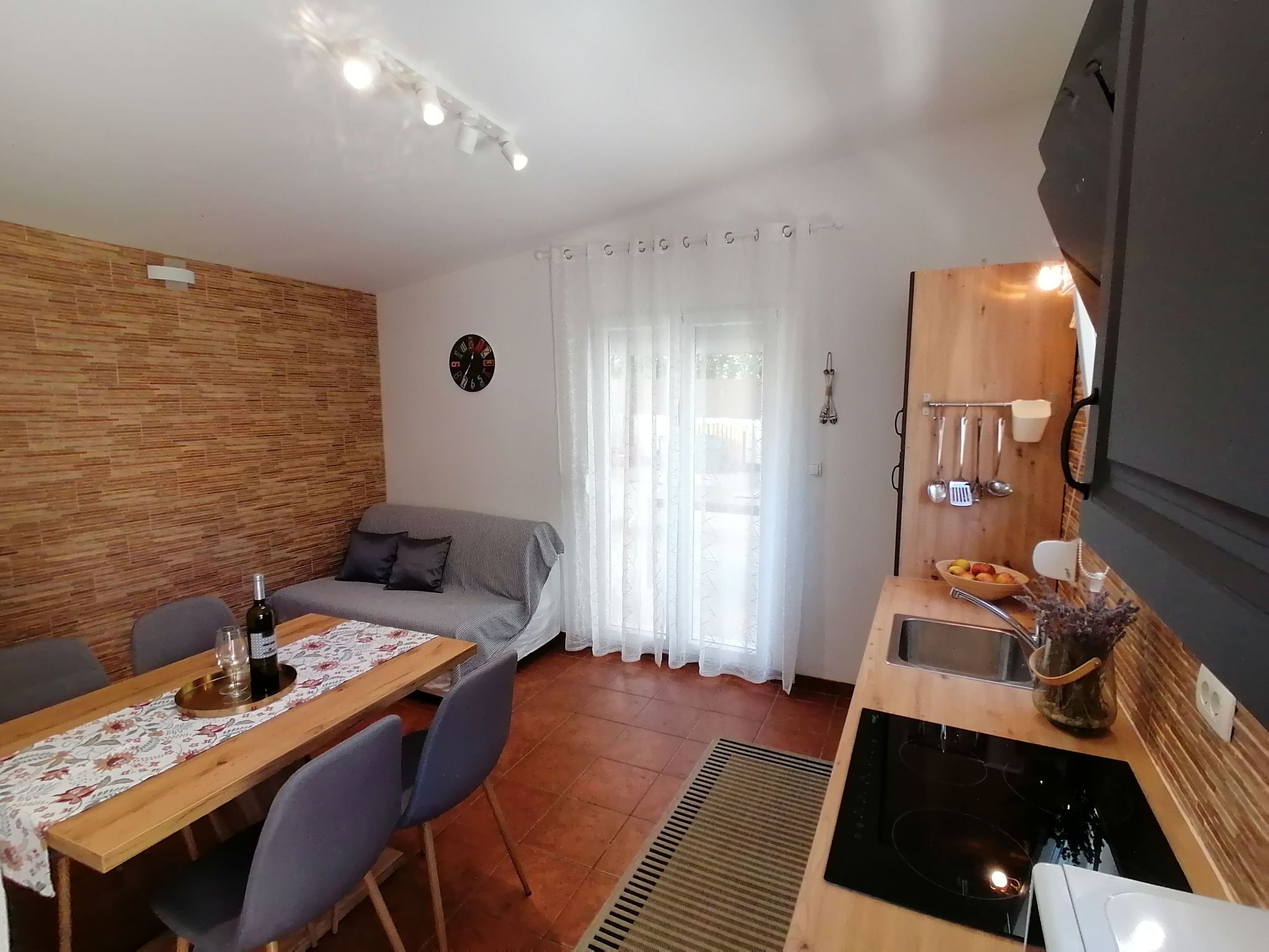 Strandnahes kleines Ferienhaus mit Terrasse-Image-tags.info