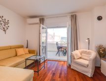 Appartement met gedeeld zwembad op 450m van zee in Šilo, Krk - thumbnail 5