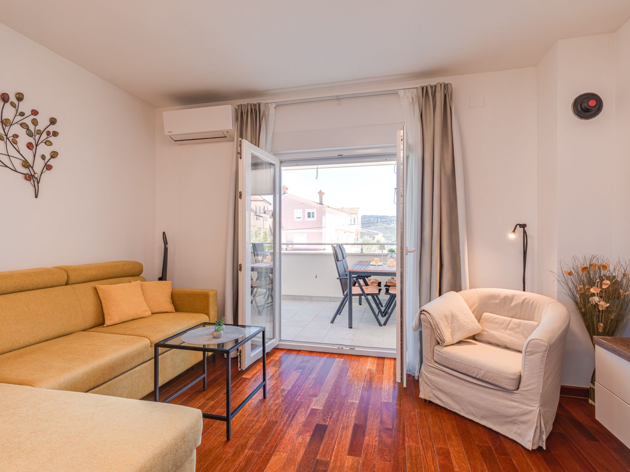 Wohnung mit Gemeinschaftspool-Image-tags.info