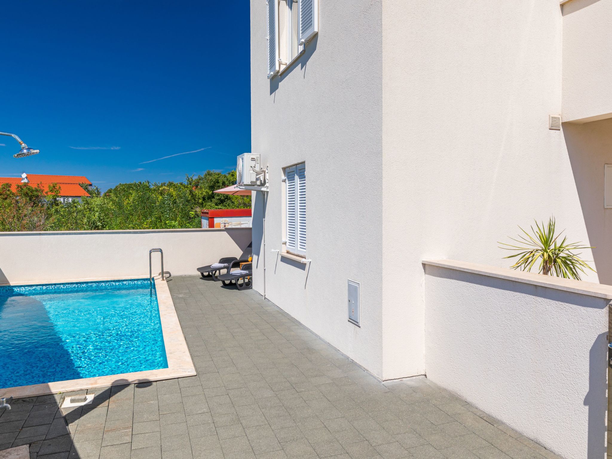 Wohnung mit Gemeinschaftspool-Image-tags.info