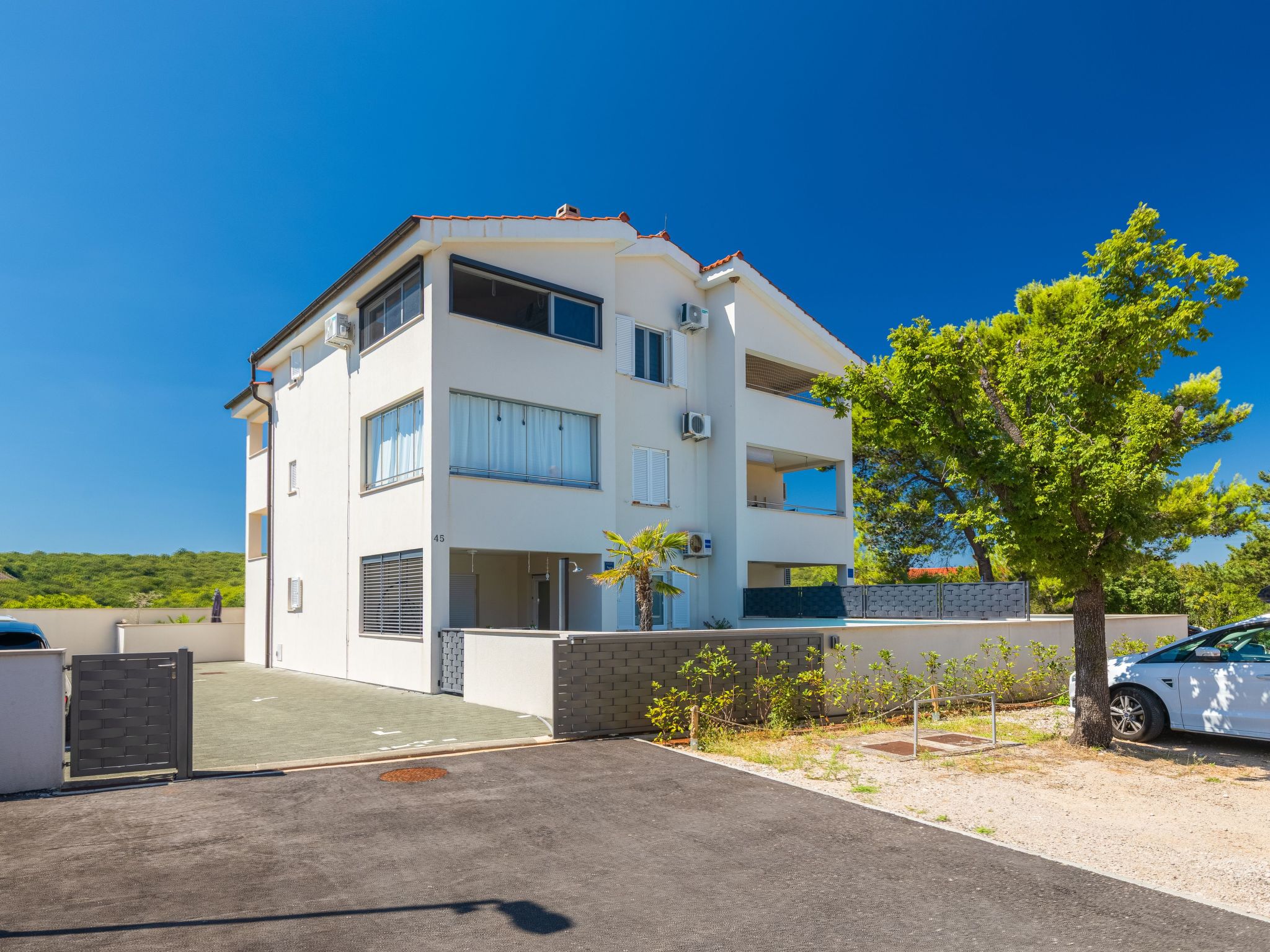 Wohnung mit Gemeinschaftspool-Image-tags.info