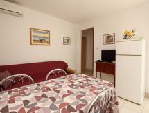 Vrijstaand vakantiehuis Radosna nabij het strand van Šilo, Krk - thumbnail 6