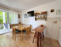 Vrijstaand appartement Zlatica vlakbij zee in Šilo, Krk - thumbnail 3
