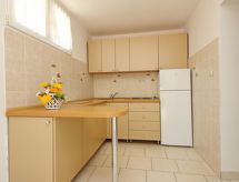 Vrijstaand vakantiehuis Apartment Radosna nabij strand Šilo, 4 personen - thumbnail 4