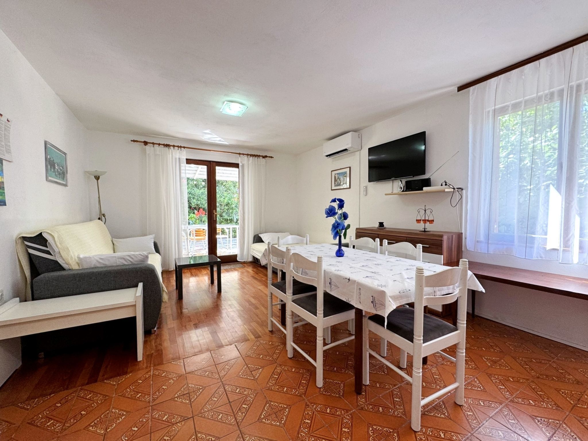 Apartment Srdoc-Binnen