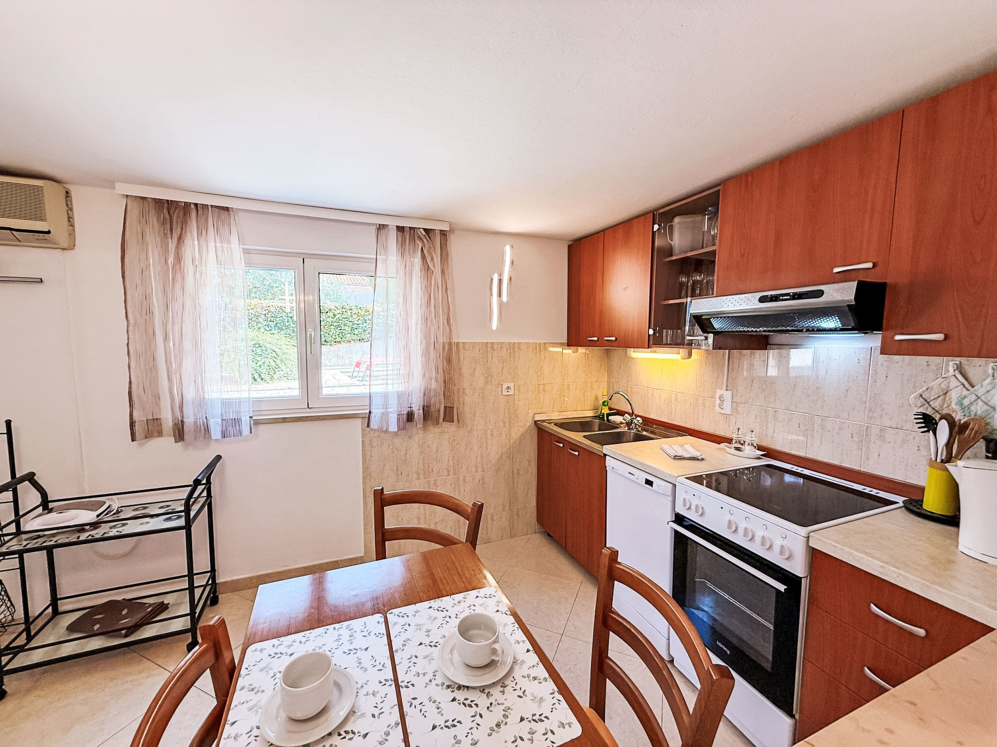 Appartement Apartment Beakovic – Cuisine et coin repas, photo 5 sur 39