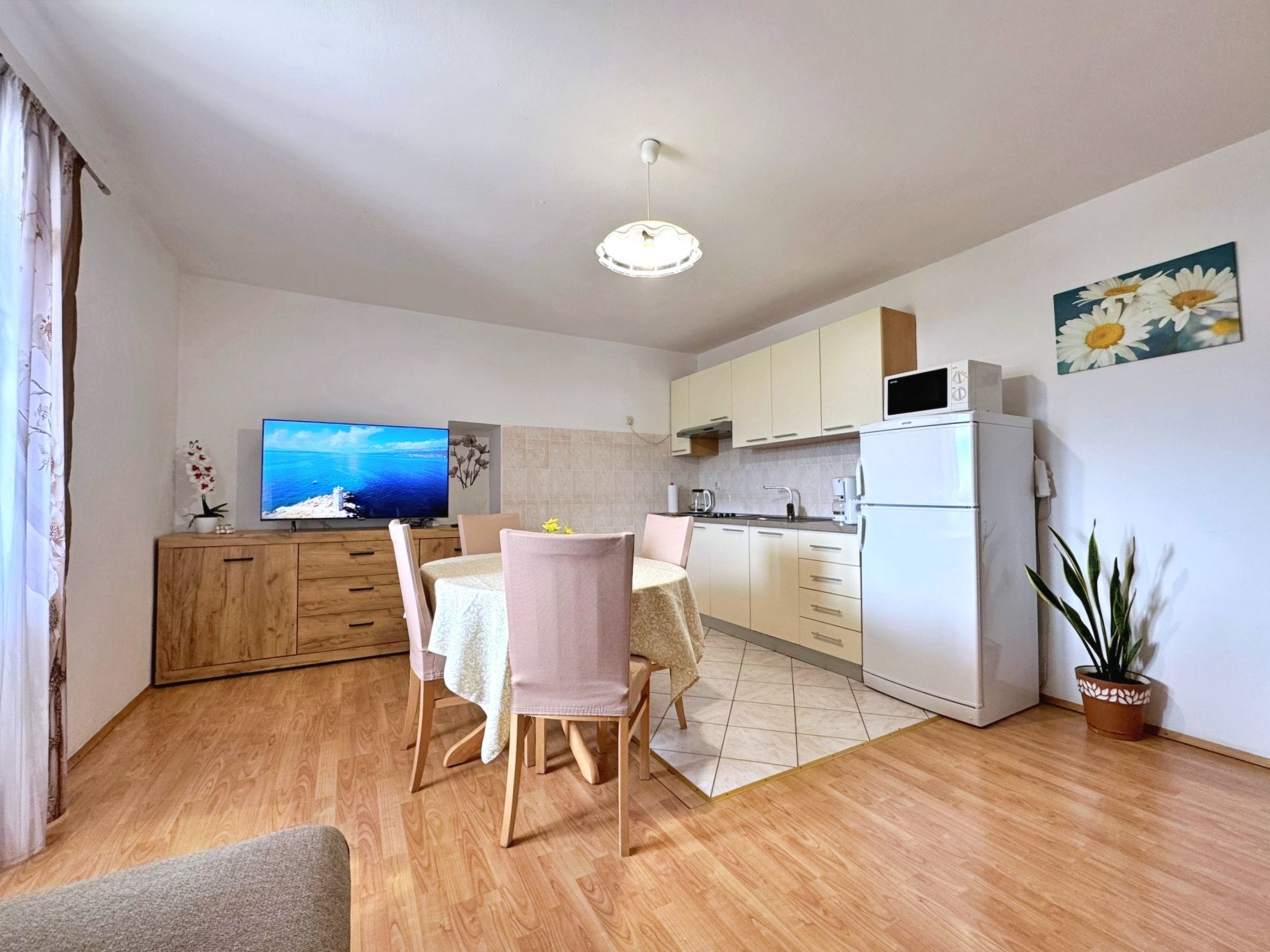 Apartment Car-Drinnen