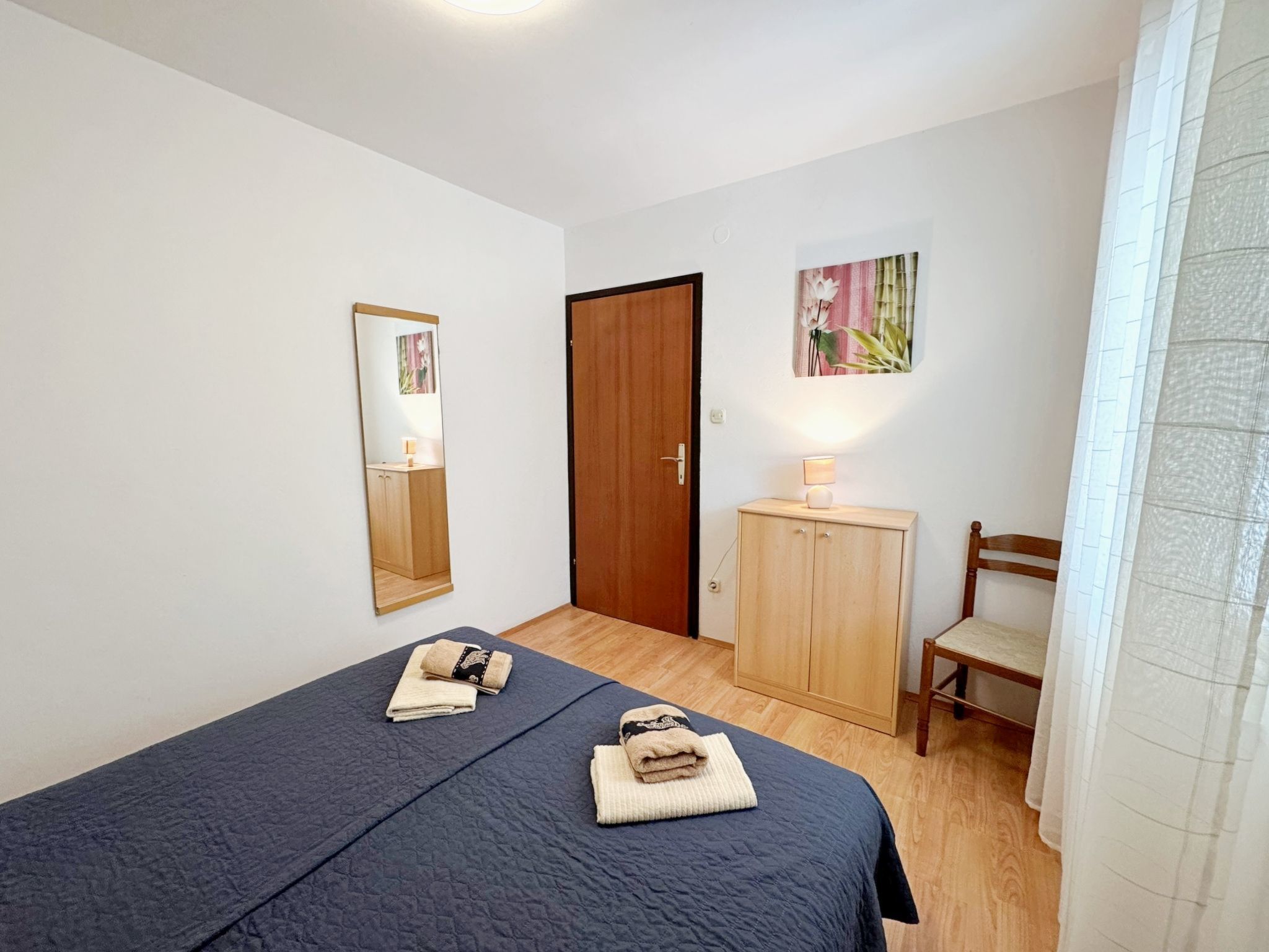 Apartment Car-Drinnen