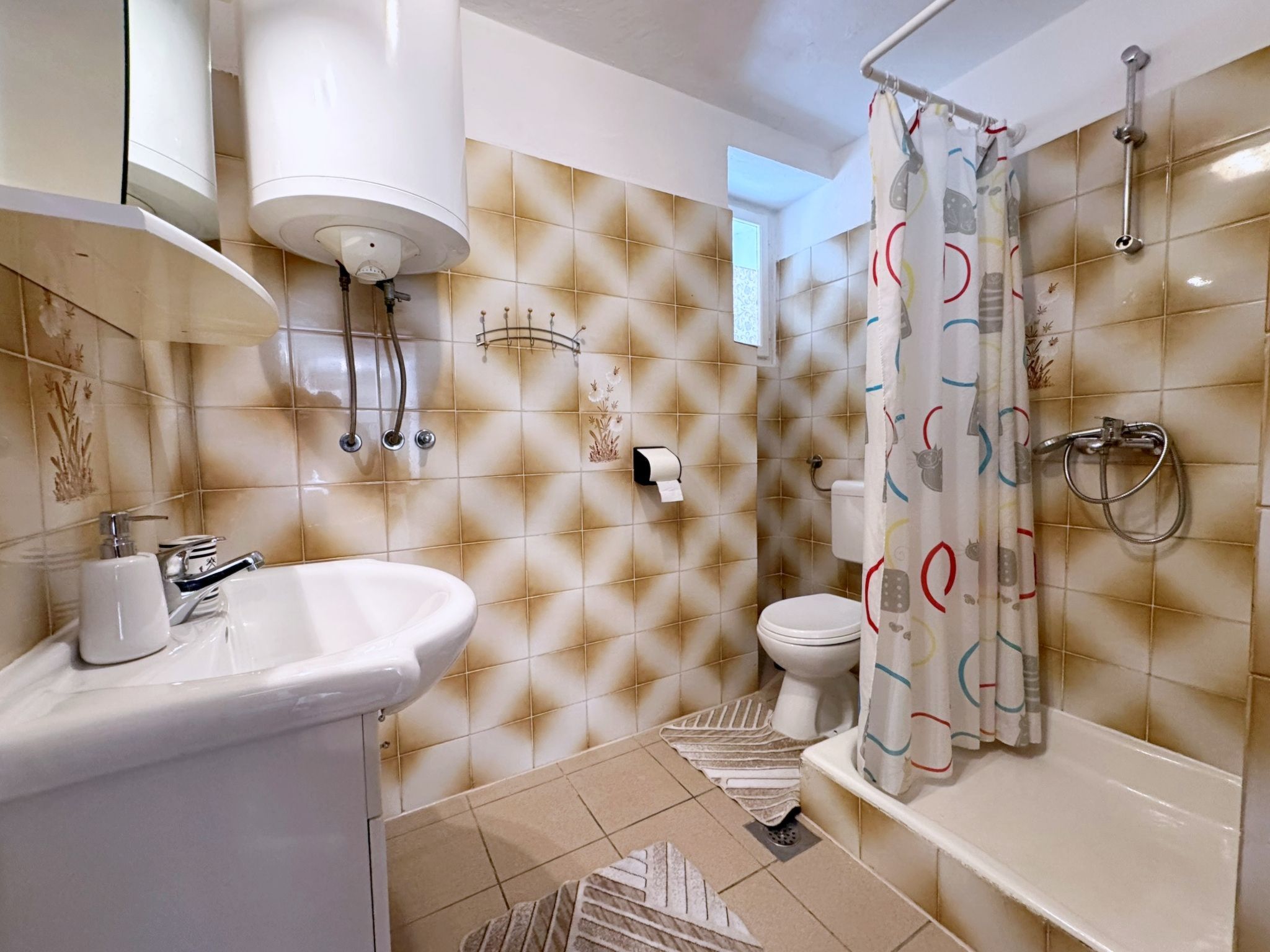 Apartment Car-Drinnen