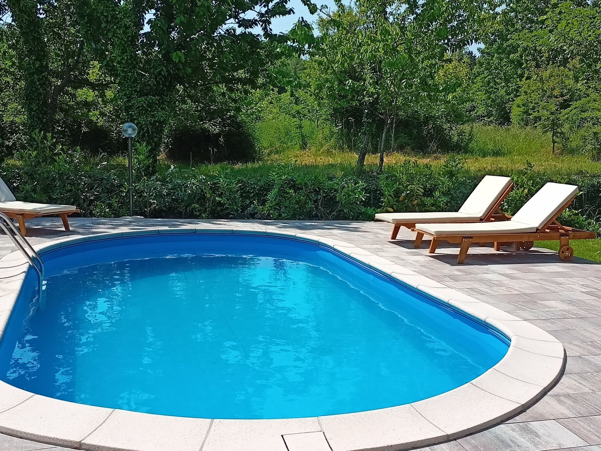 In Šilo mit Gemeinschaftspool