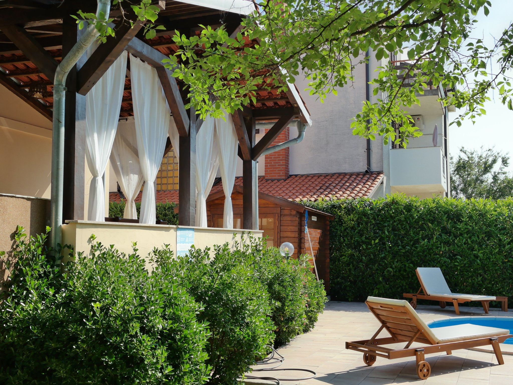 Photo of in Šilo mit Gemeinschaftspool