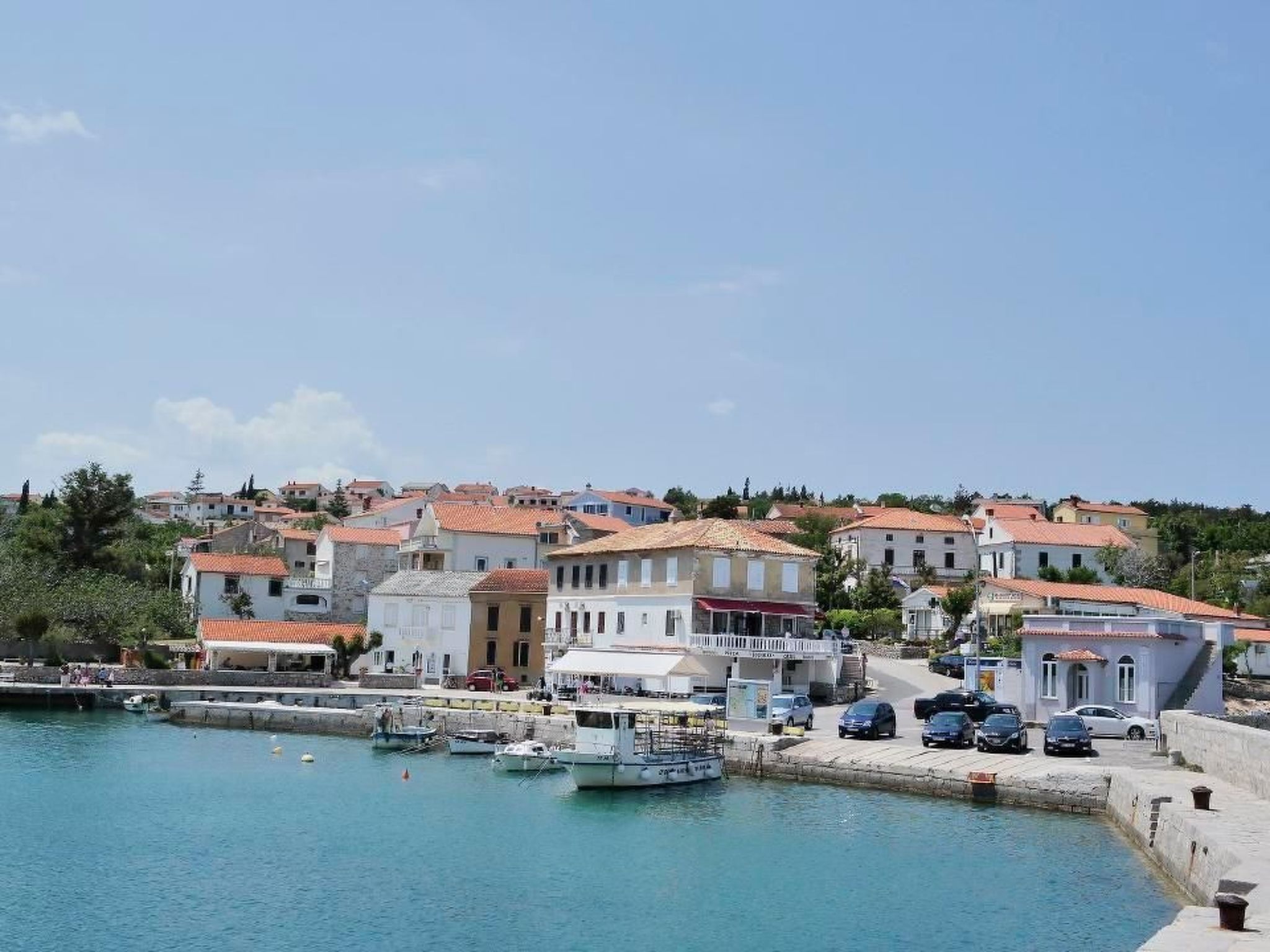 Photo of in Šilo mit Gemeinschaftspool