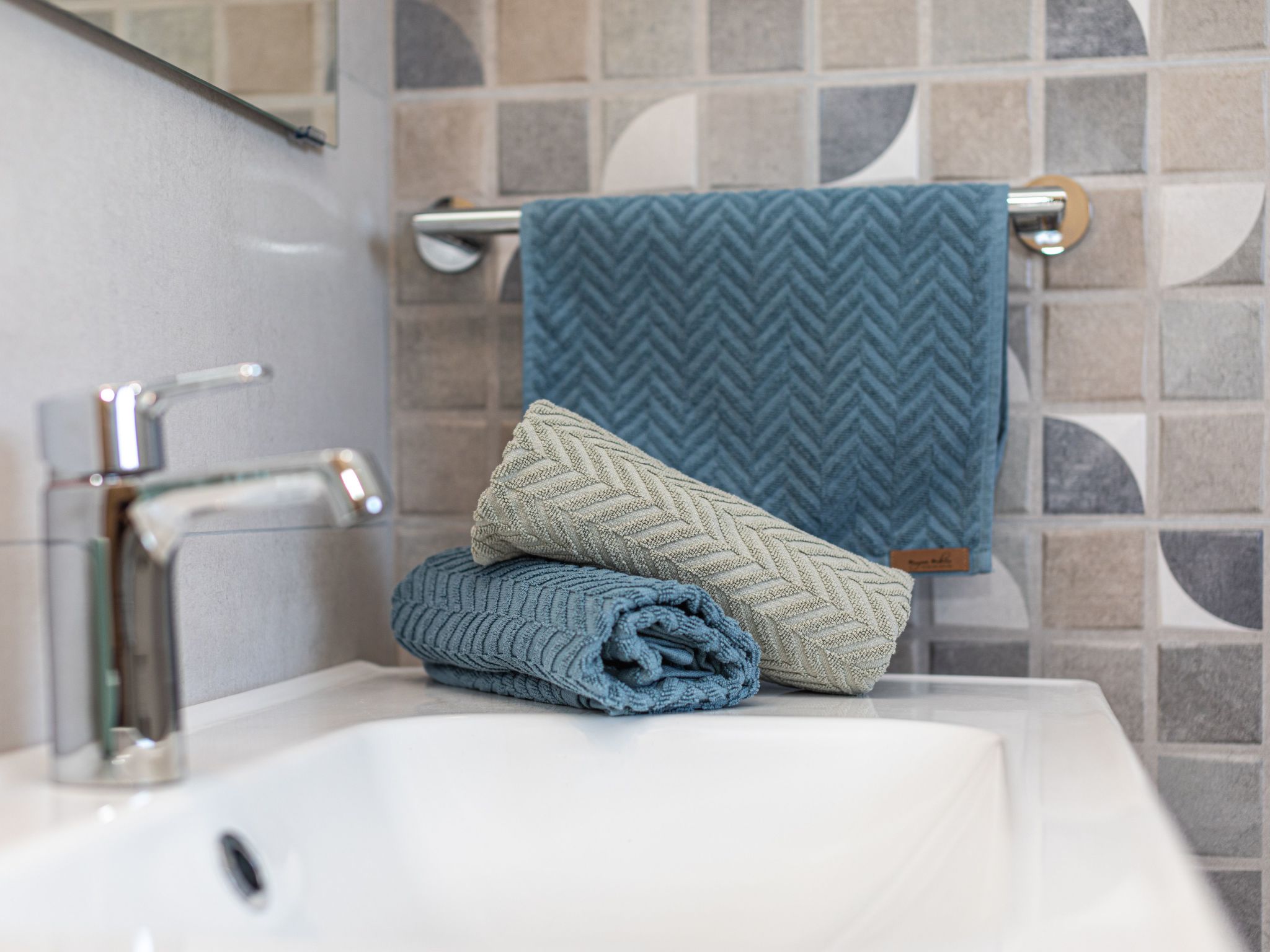 App mit Meerblick und Pool für 2-4 Personen-Inside