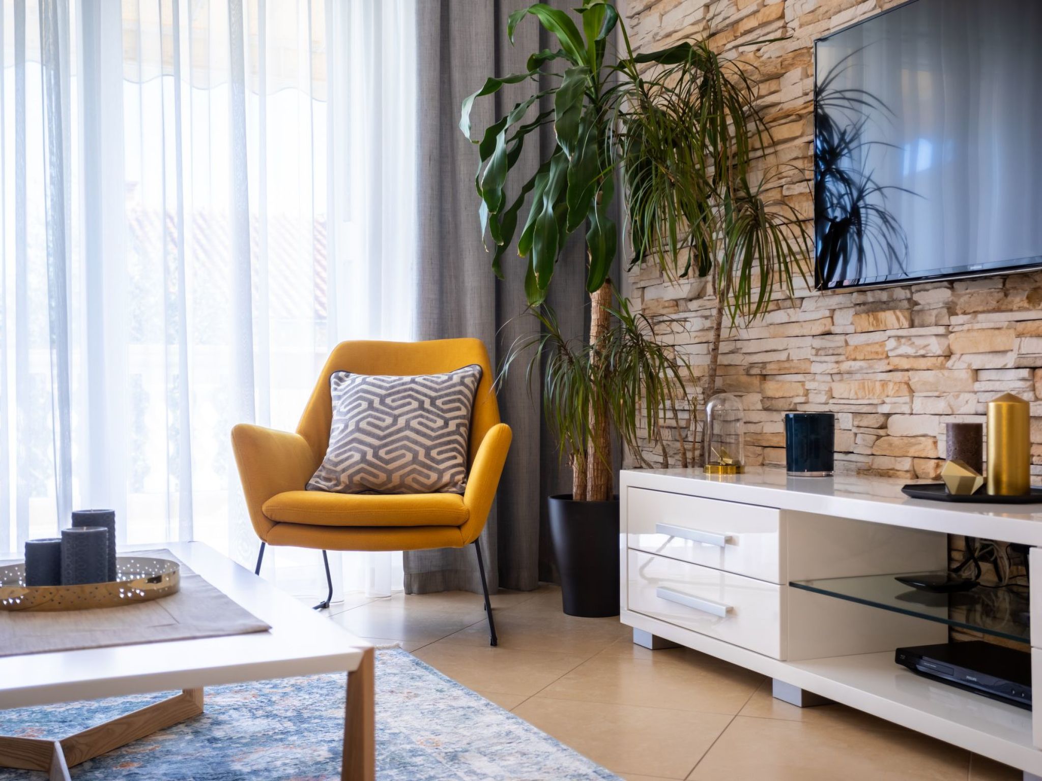 Ruhige Ferienwohnung Tina 8-Dedans