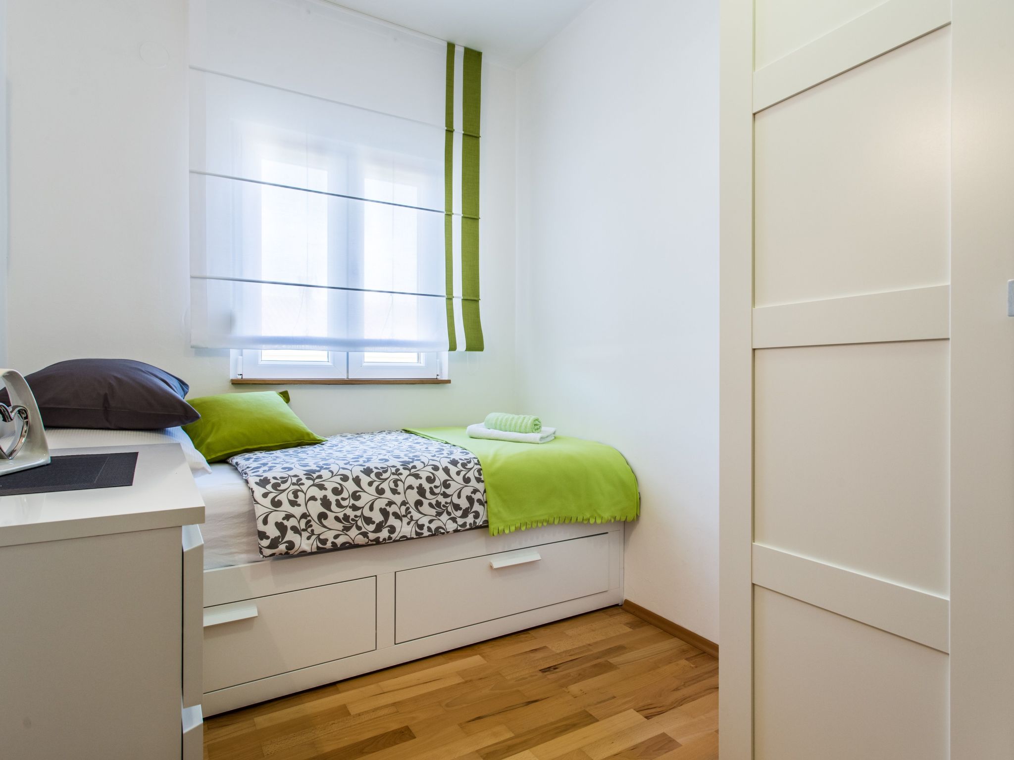 Ruhige Ferienwohnung Tina 8-Dedans