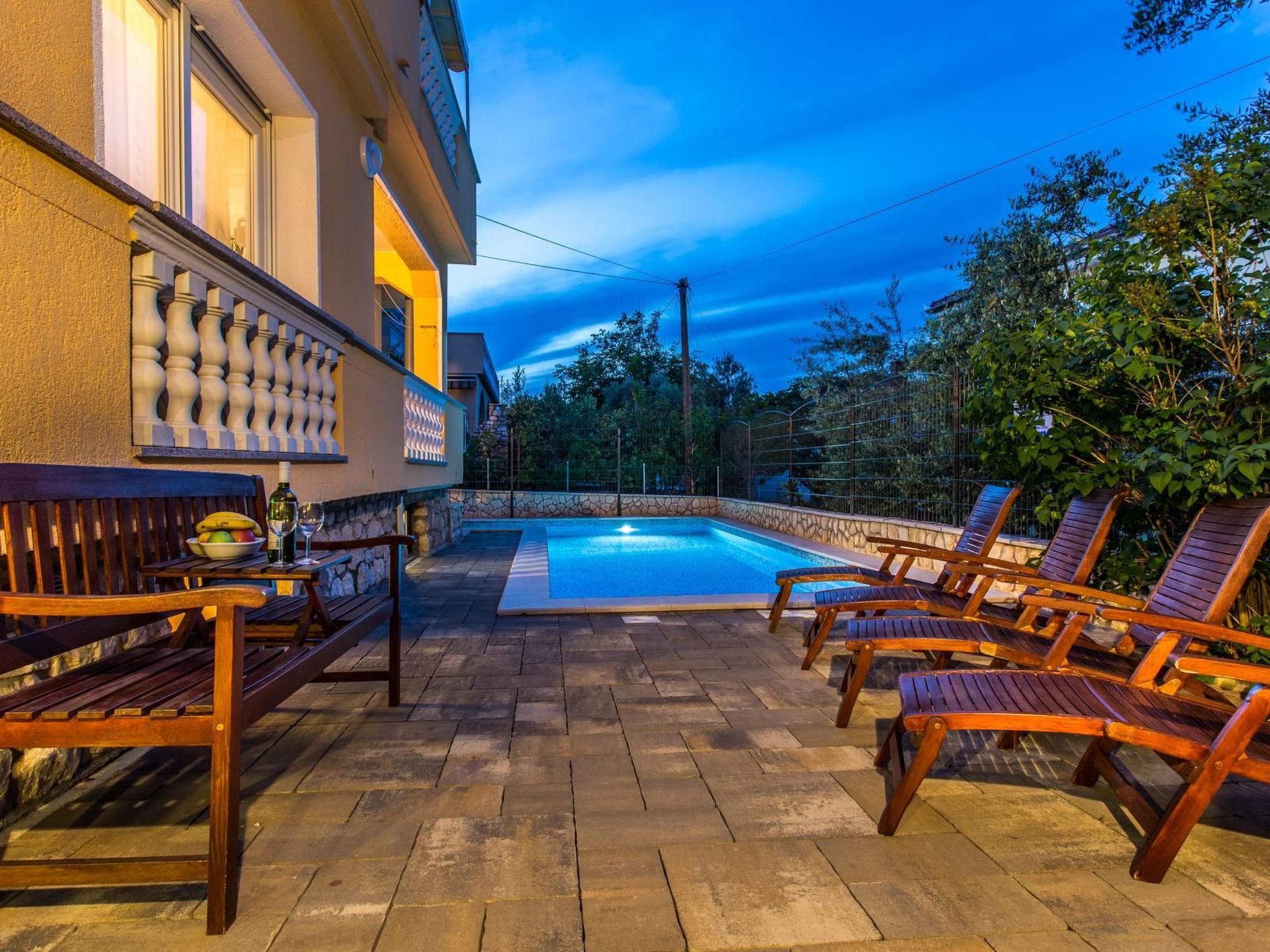 Ruhige Ferienwohnung Tina 8-Dedans