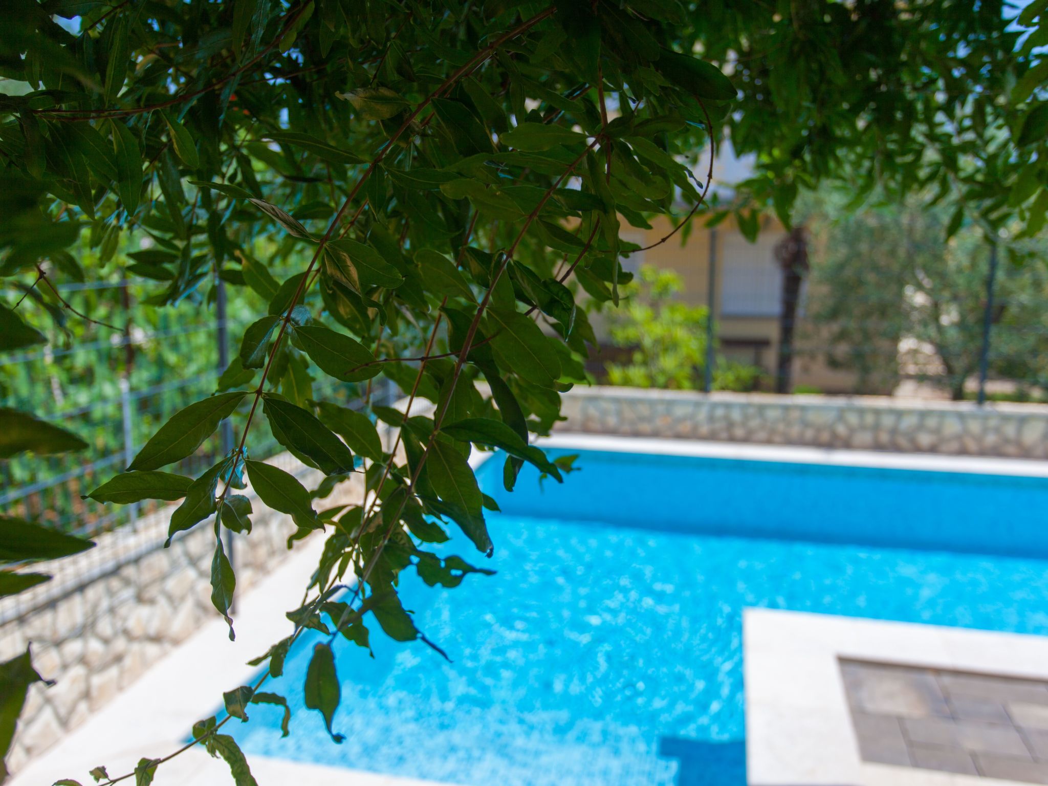 Für 2 Personen  + 1 Kind ca. 40 m&sup2; in Šilo, Adriaküste Kroatien (Kroatisch-Inside