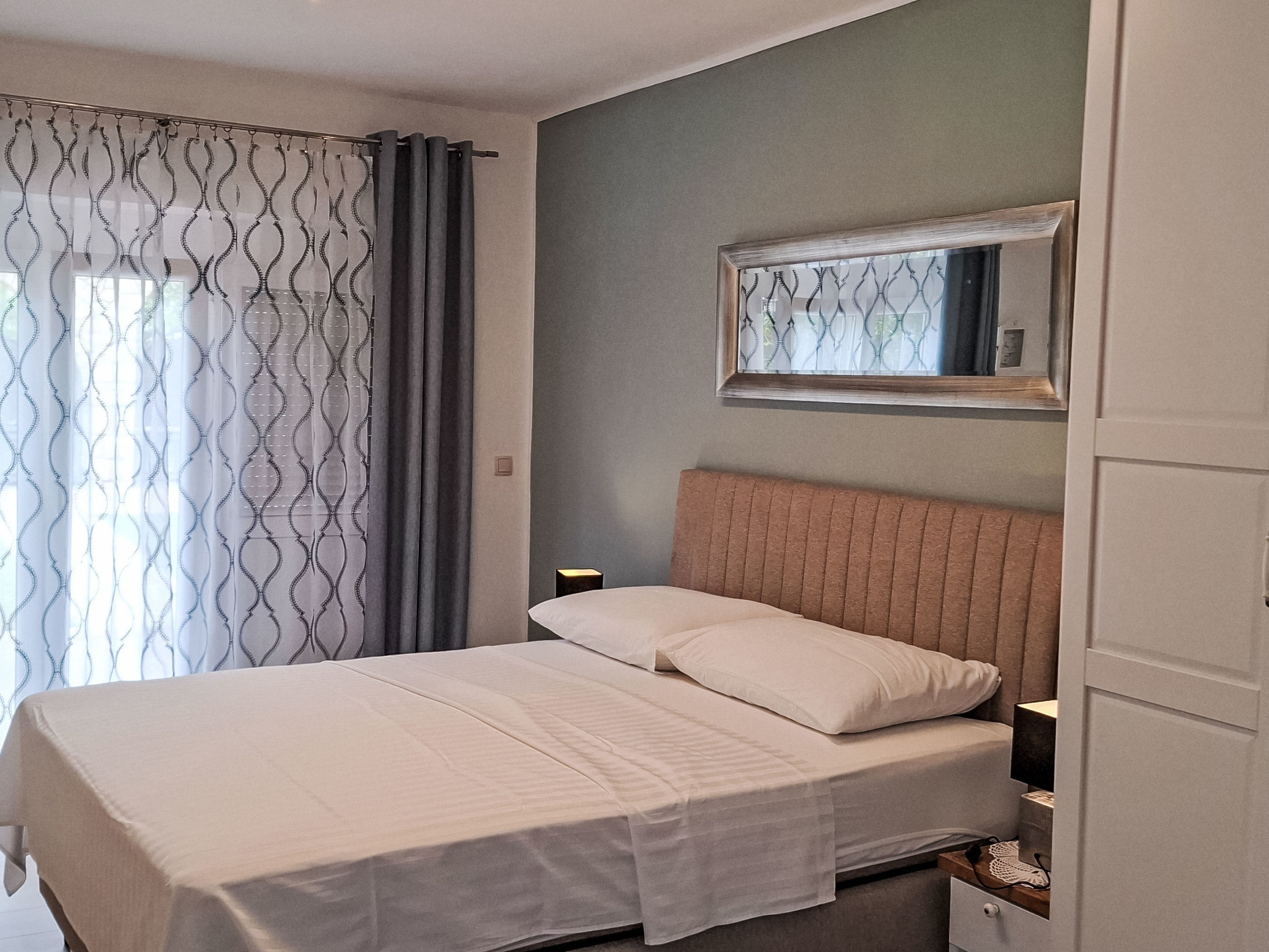 In Šilo mit Privatem Pool - Drinnen