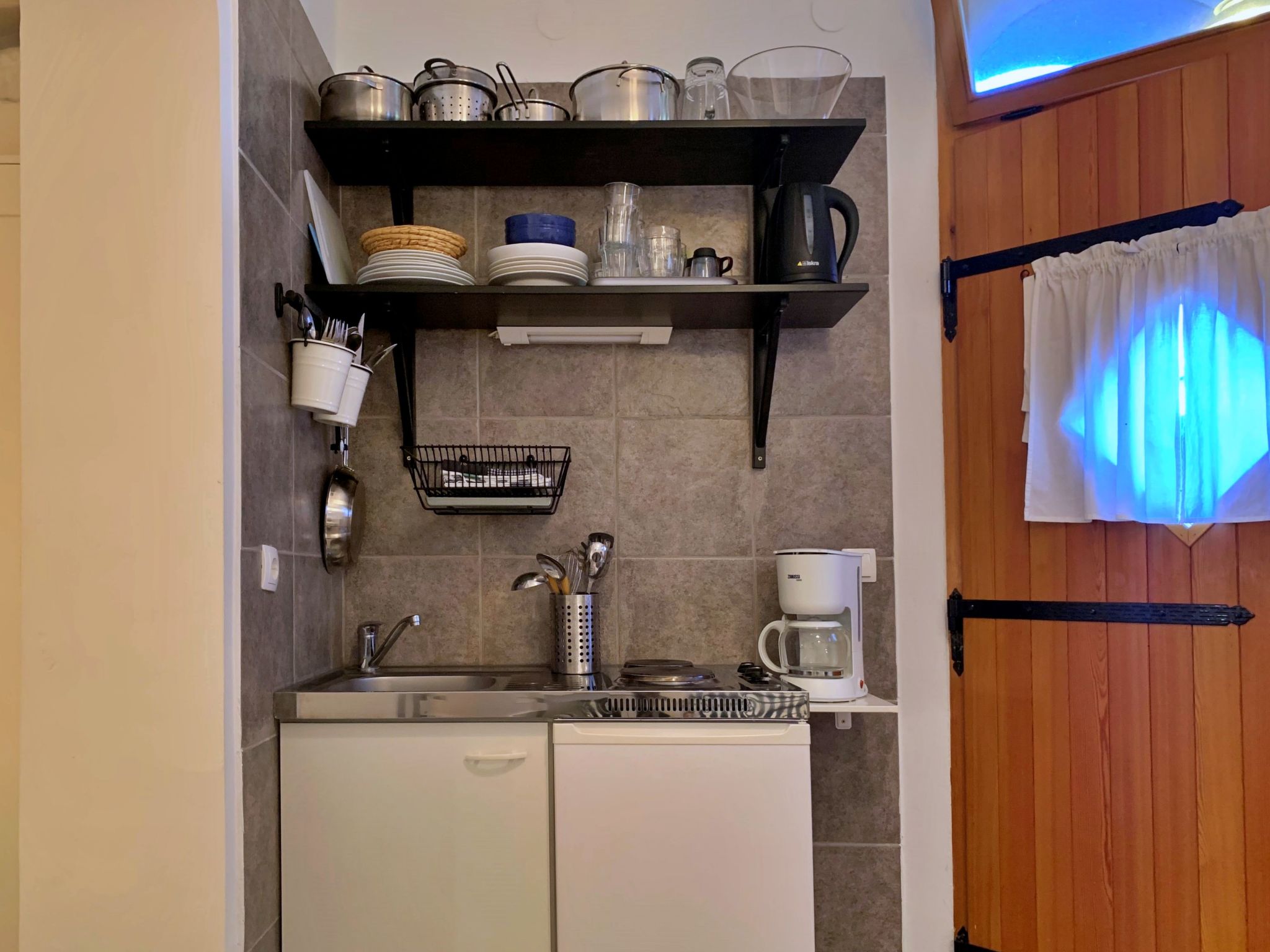 Studio Savic-Image-tags.info