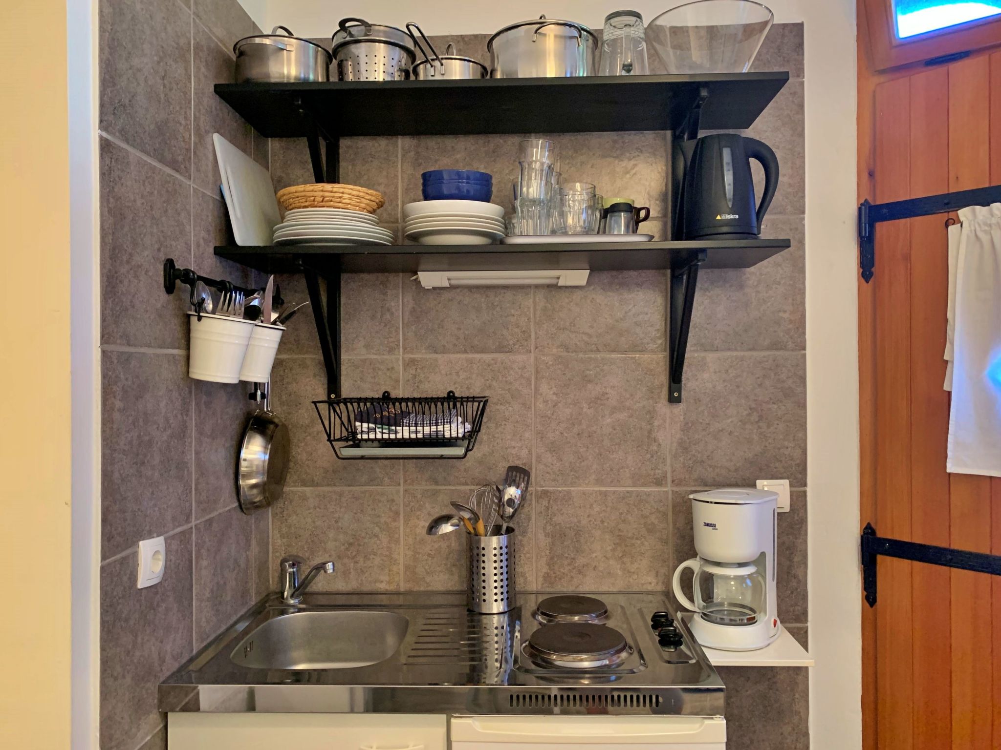 Studio Savic-Image-tags.info