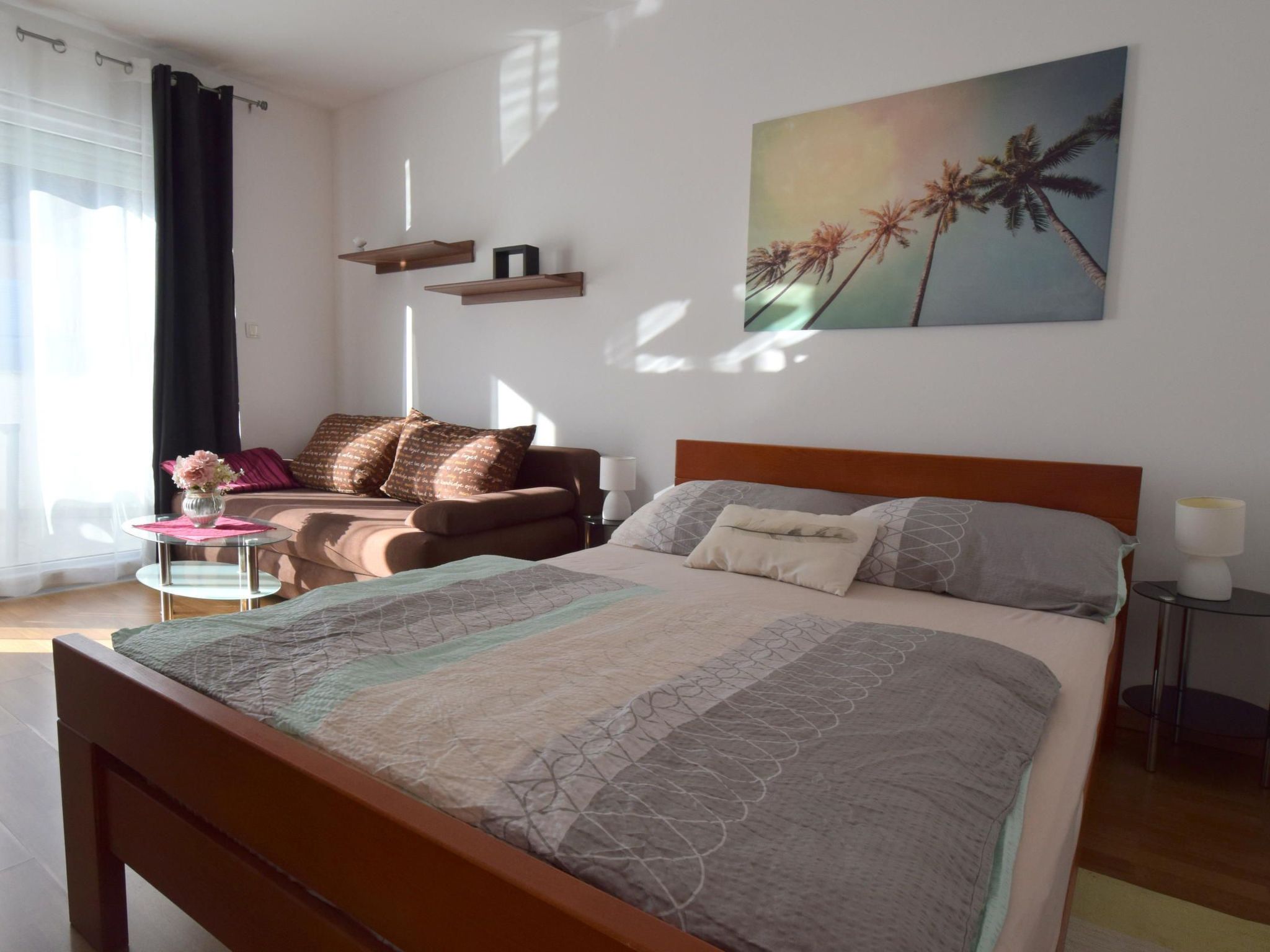 Mikec 2-Image-tags.info