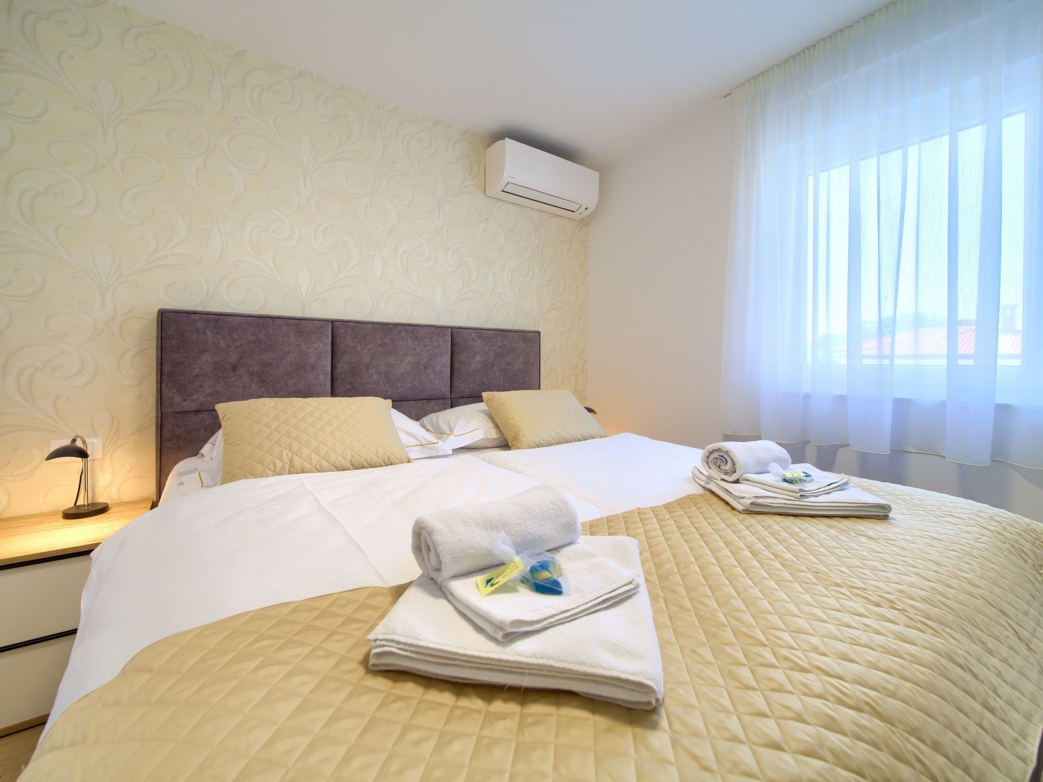 Crystal Aura 2-Image-tags.info