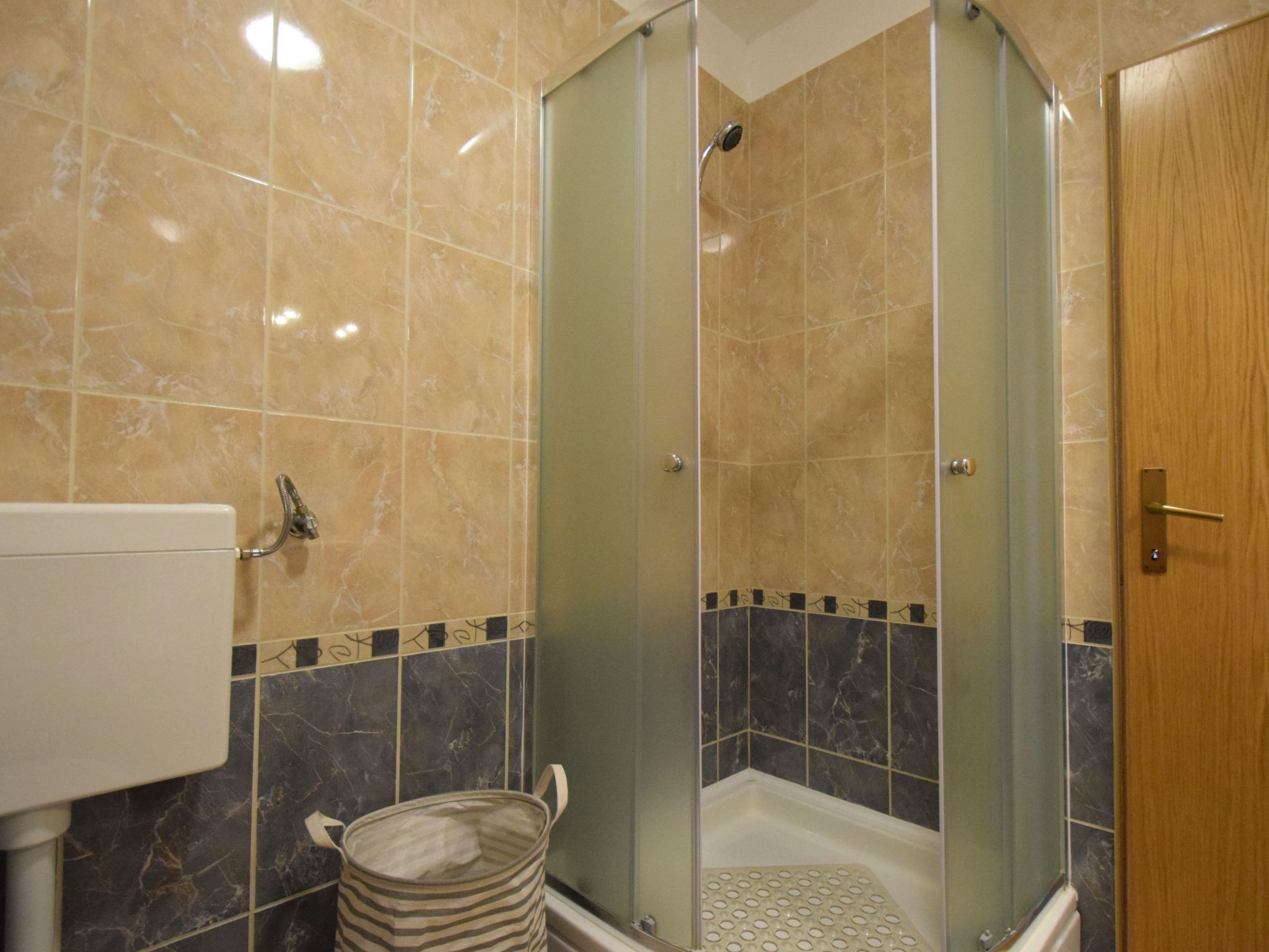 Cindric 1-Image-tags.info