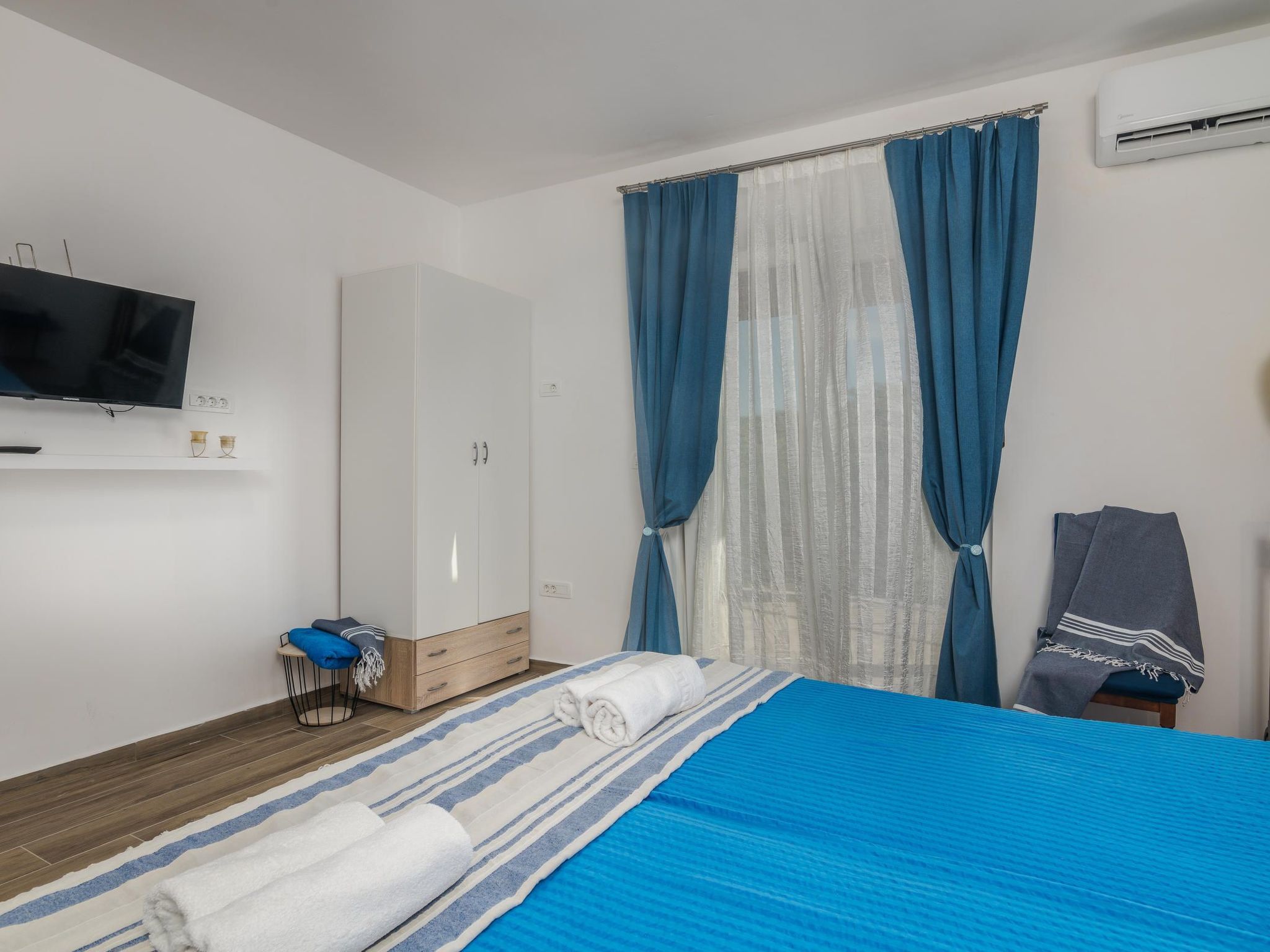 Villa Josie-Image-tags.info