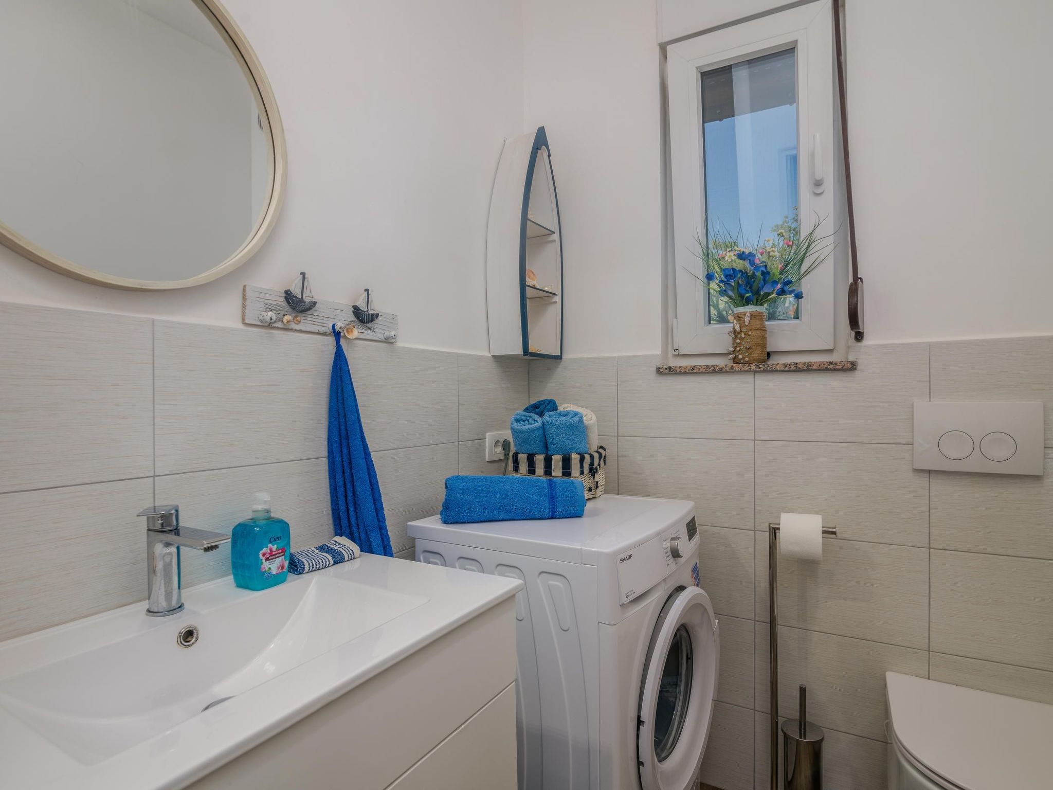 Villa Josie-Image-tags.info