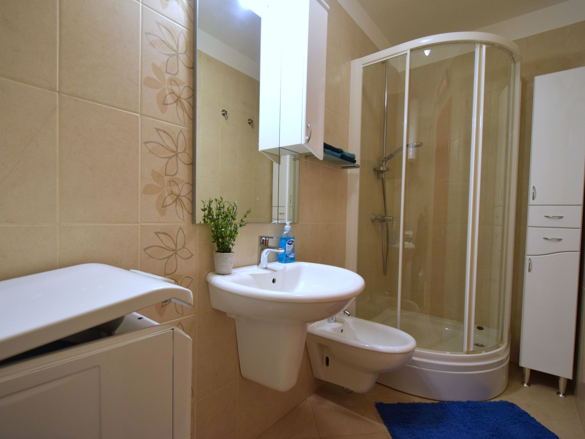 Adlitika-Image-tags.info