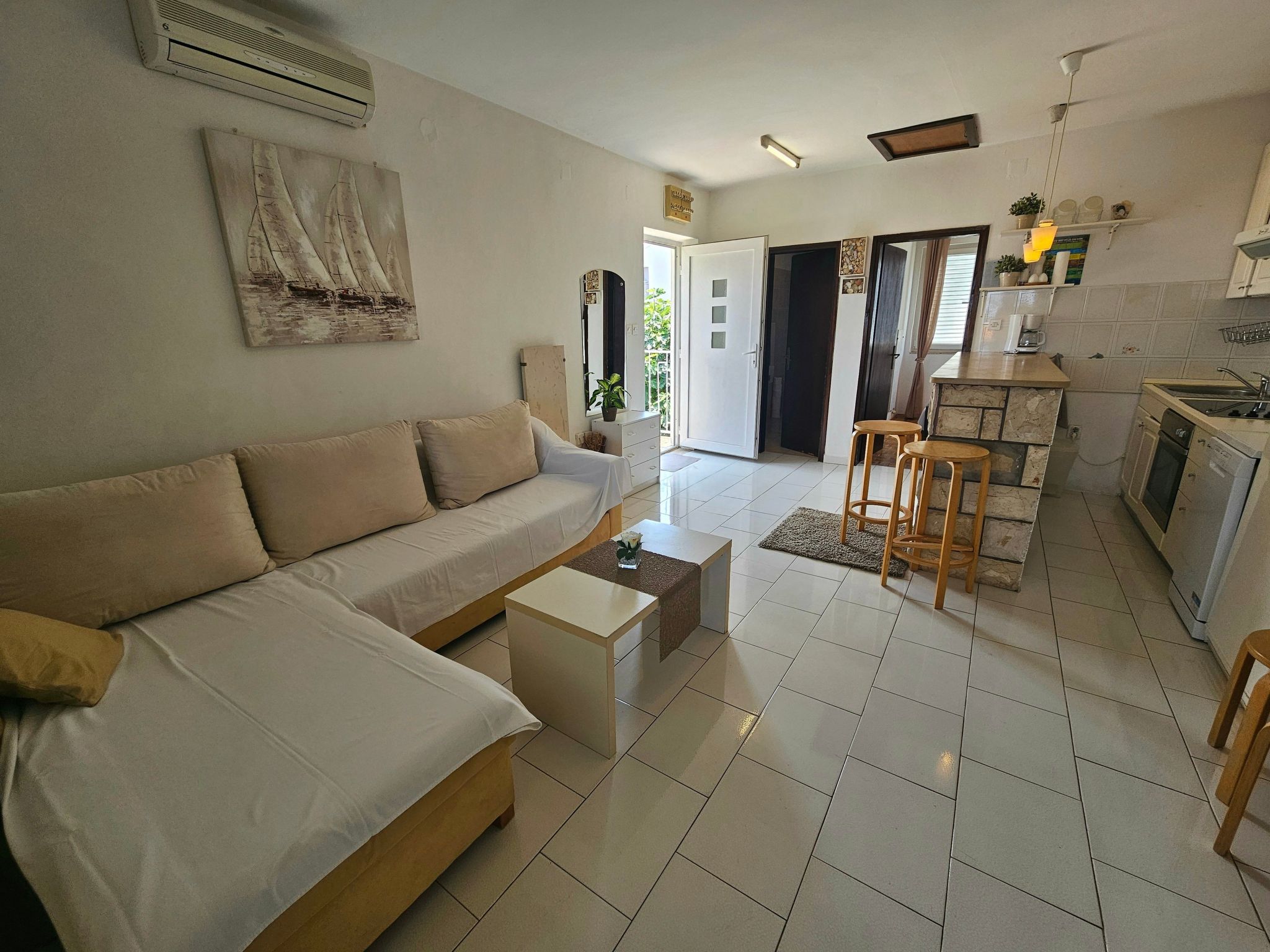 "Buza" mit eigenem Balkon-Image-tags.info