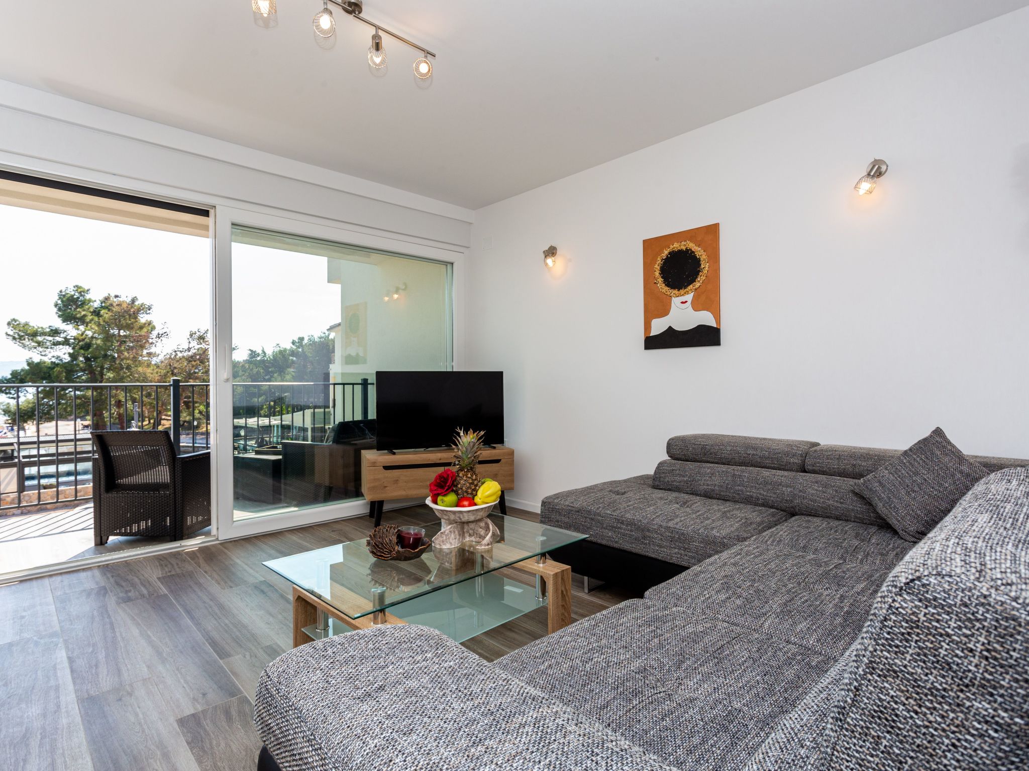 Doris 1-Image-tags.info