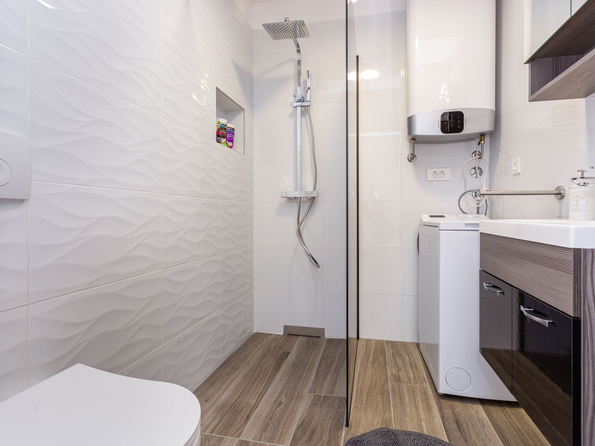 Doris 1-Image-tags.info