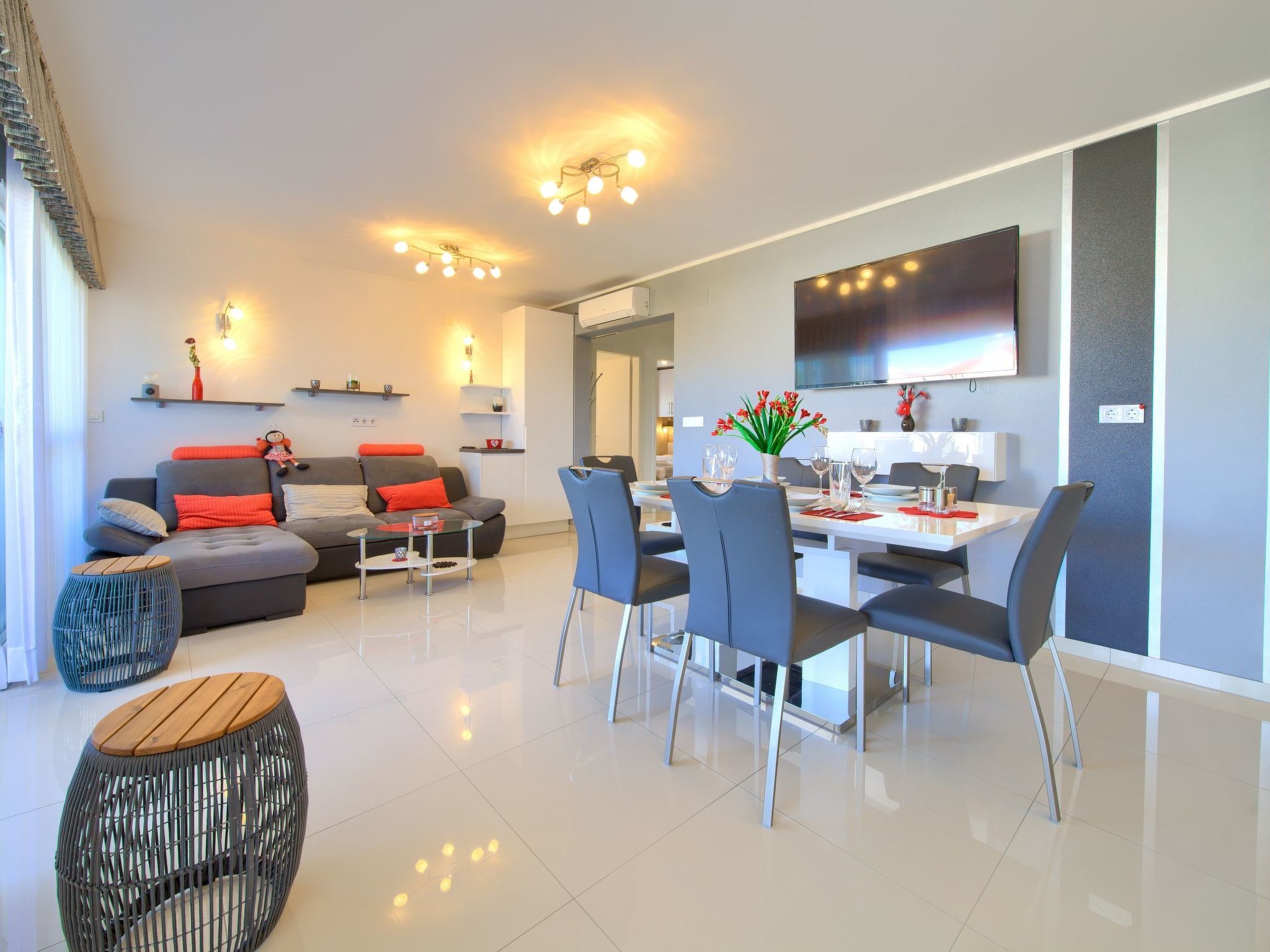 Wohnung mit privatem Balkon-Image-tags.info