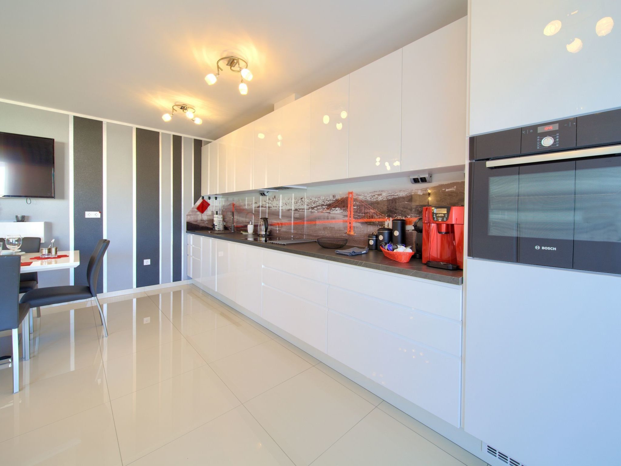 Wohnung mit privatem Balkon-Image-tags.info