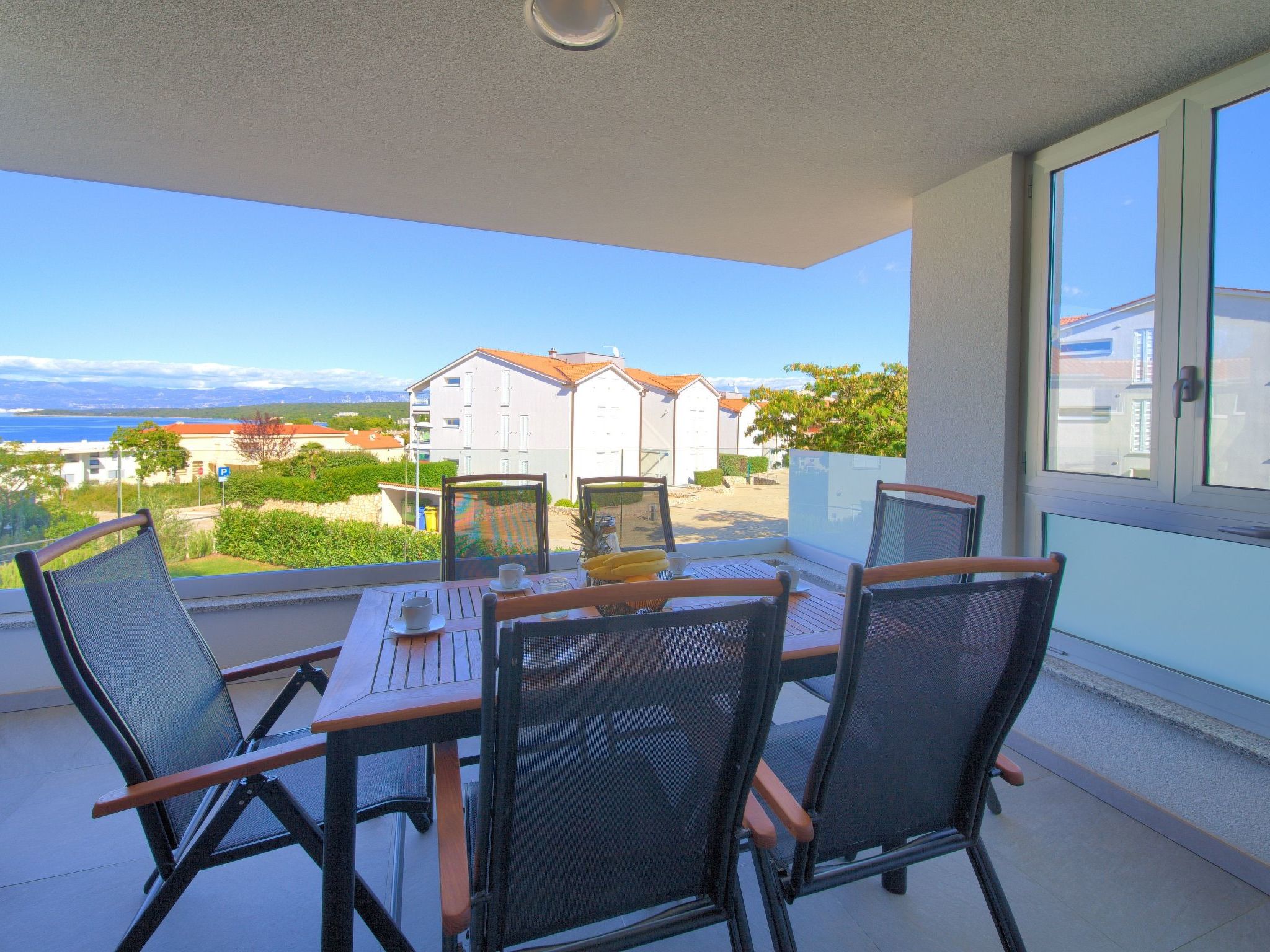 Wohnung mit privatem Balkon-Image-tags.info