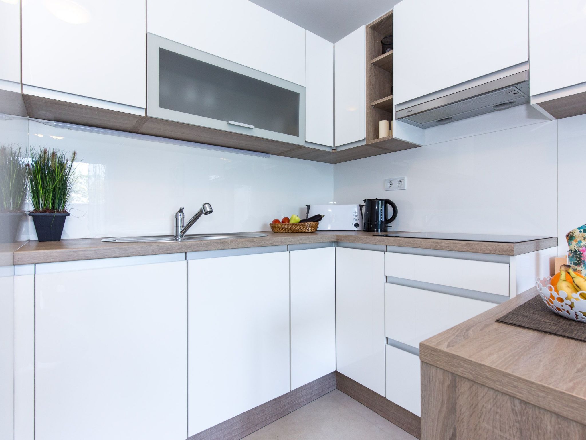 Niko 1-Image-tags.info