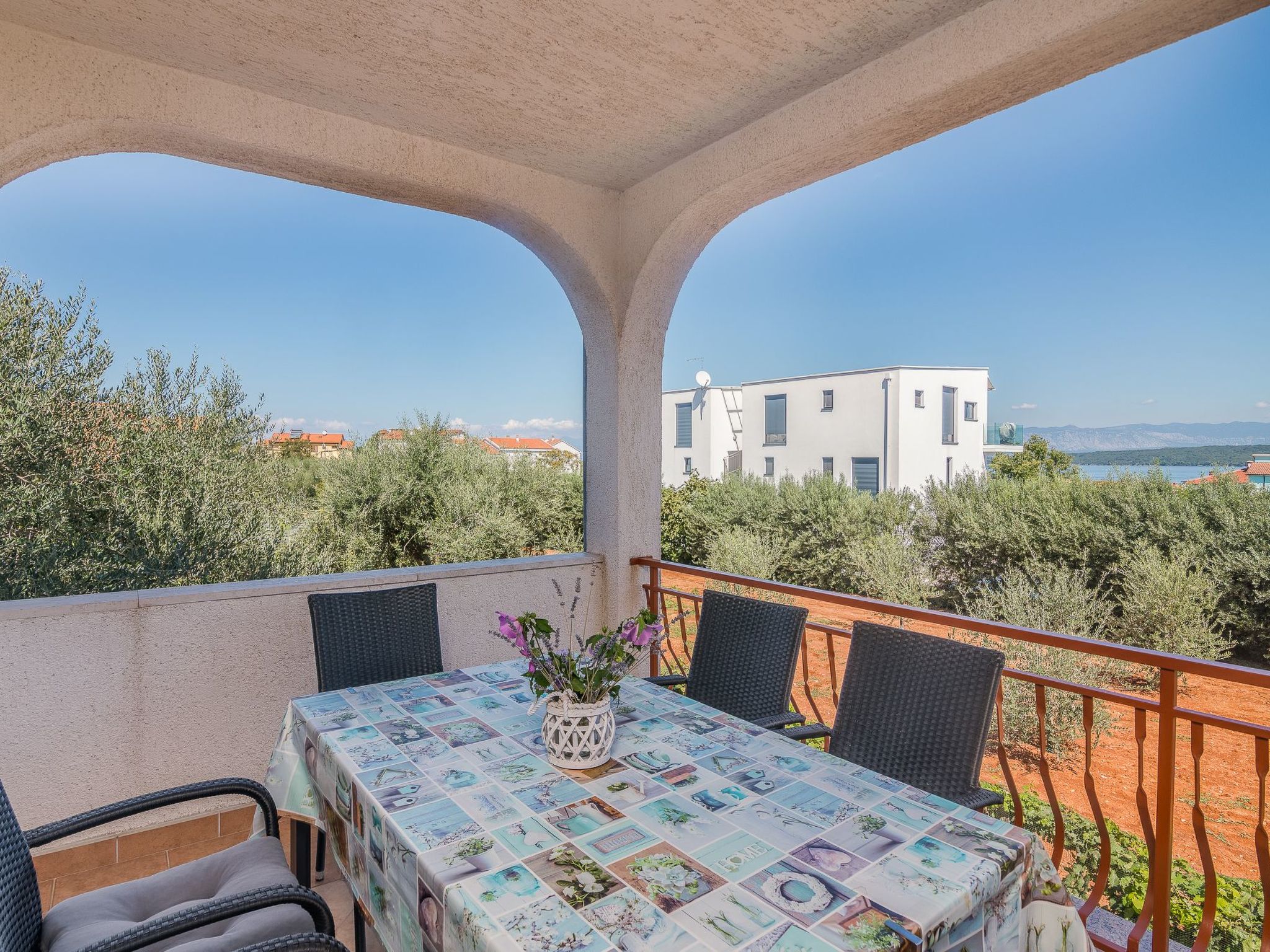 Marina Porat-Image-tags.info